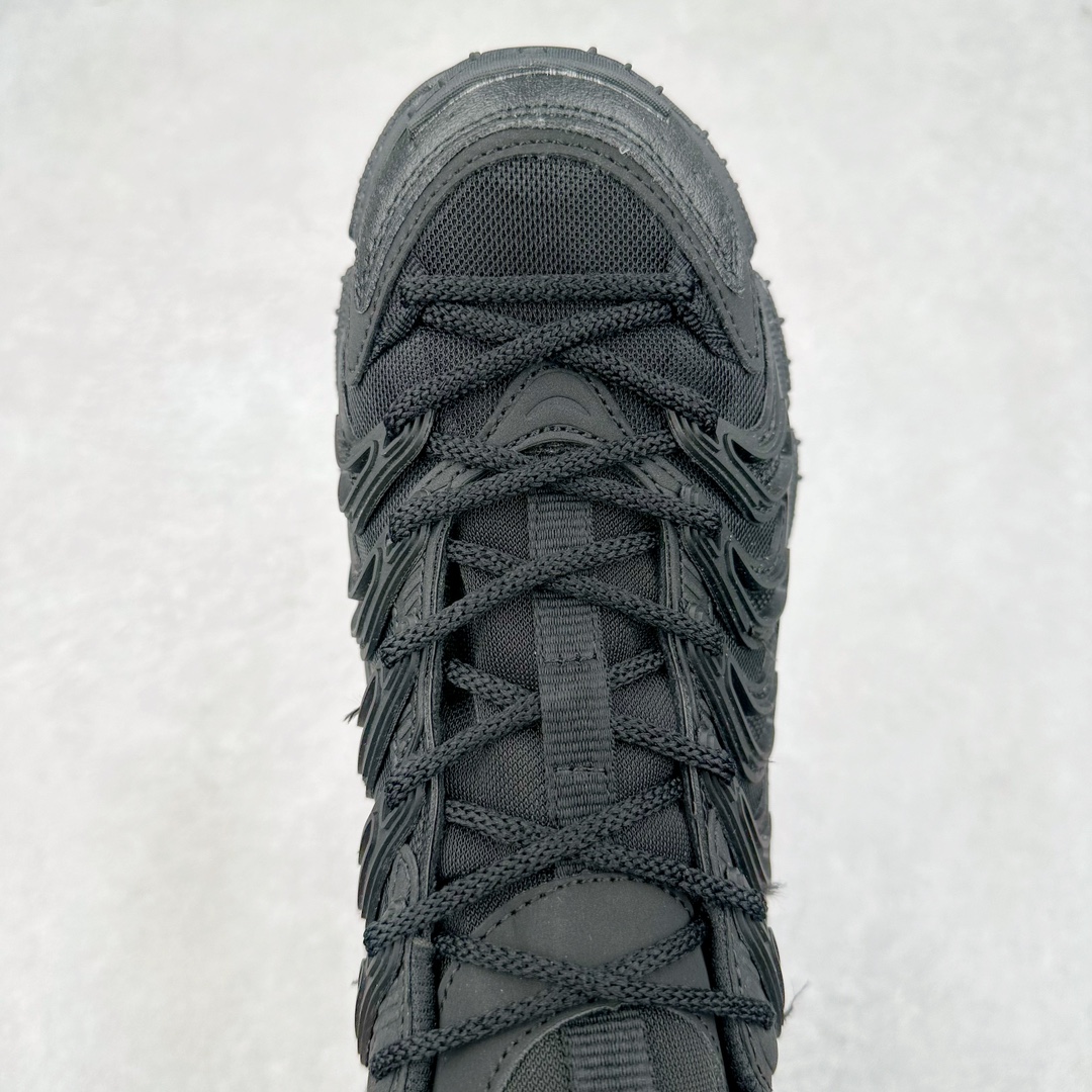 图片[4]-FILA FUSION BRACKET 斐乐时尚舒适网布织物防滑耐磨低帮训练跑步鞋 FUSION 系列传承了 FILA 的百年基因，融入年轻运动及潮流文化，成为引领变革、创新突破的一代。以“1+N” 的跨界合作模式重现经典的同时创造经典。带来最出其不意的跨界合作惊喜。同时，FILAFUSION把FILA 的 DNA 融入到定制体验里，你可以随心制造厲于你的产品。FILA FUSION 的鞋家族涵盖了老爹鞋、跑步鞋、网球鞋、季节款。风格复古新潮，满足了时尚人士出行及各类运动的搭配需求，成为当下年轻人筷拥的鞋类品牌之一。FILA FUSION 走进年轻人的世界，通过年轻人运动，街舞，滑板，篮球，展现 FILA FUSION 的潮流态度和年轻文化。FILA FUSION 认为末来属于引领变革、创新突破的年轻一代，让我们一起构成 FILA 未来的蓝图吧！尺码：35.5 36 36.5 37.5 38 38.5 39 40 40.5 41 42 42.5 43 44 44.5 45 45.5-选品中心