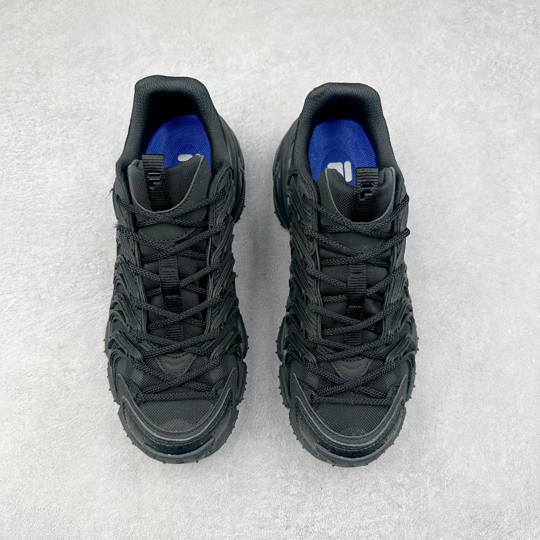 图片[2]-FILA FUSION BRACKET 斐乐时尚舒适网布织物防滑耐磨低帮训练跑步鞋 FUSION 系列传承了 FILA 的百年基因，融入年轻运动及潮流文化，成为引领变革、创新突破的一代。以“1+N” 的跨界合作模式重现经典的同时创造经典。带来最出其不意的跨界合作惊喜。同时，FILAFUSION把FILA 的 DNA 融入到定制体验里，你可以随心制造厲于你的产品。FILA FUSION 的鞋家族涵盖了老爹鞋、跑步鞋、网球鞋、季节款。风格复古新潮，满足了时尚人士出行及各类运动的搭配需求，成为当下年轻人筷拥的鞋类品牌之一。FILA FUSION 走进年轻人的世界，通过年轻人运动，街舞，滑板，篮球，展现 FILA FUSION 的潮流态度和年轻文化。FILA FUSION 认为末来属于引领变革、创新突破的年轻一代，让我们一起构成 FILA 未来的蓝图吧！尺码：35.5 36 36.5 37.5 38 38.5 39 40 40.5 41 42 42.5 43 44 44.5 45 45.5-选品中心