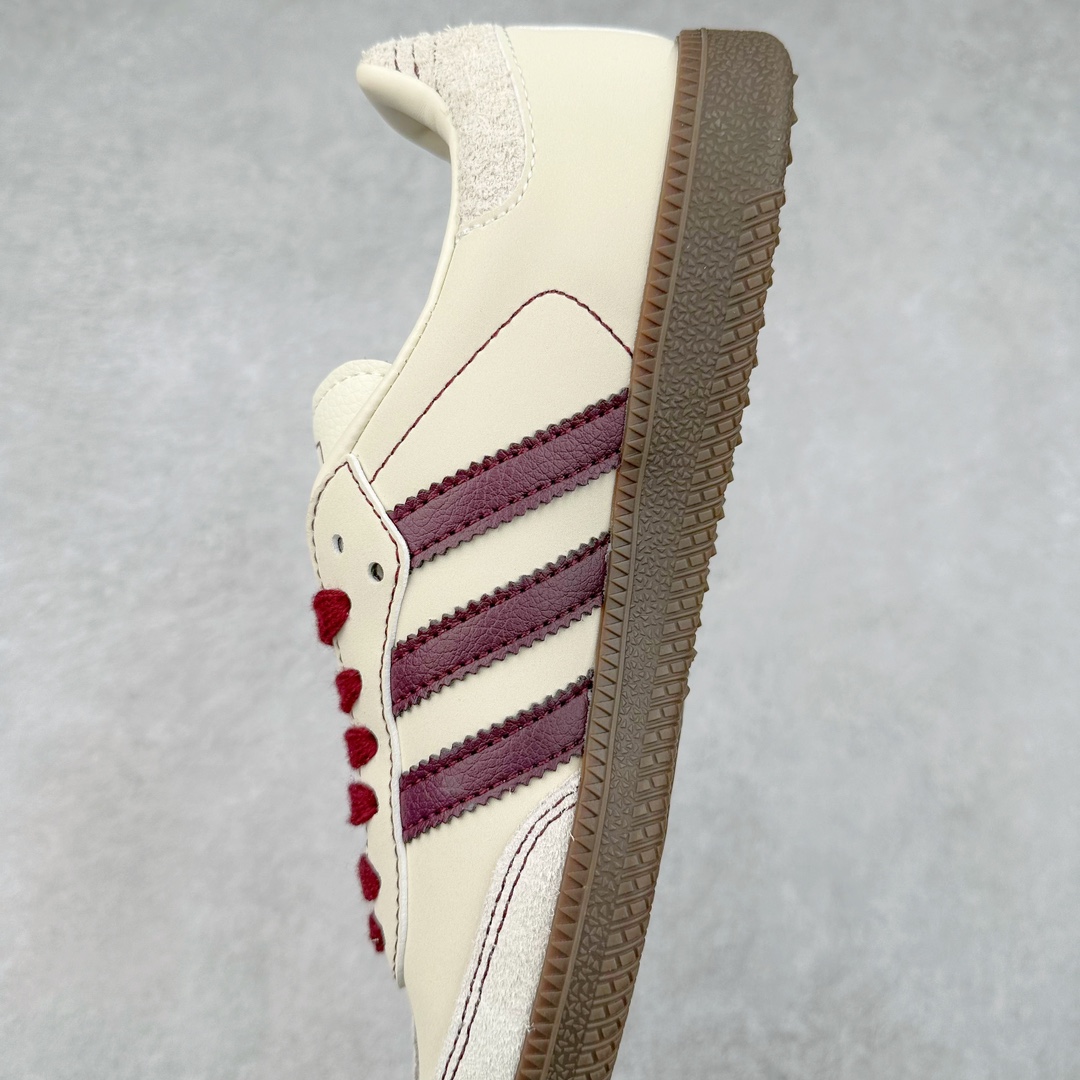 图片[7]-AD Original Samba OG 复古经典轻便板鞋 IG1987 这款桑巴鞋展示了高质量的工艺 带有装饰的超锁缝制和无缝的手感 柔软、柔软的皮革造型和标志性的3条纹完成了精致的外观 正规合身鞋带 鞋面上有绒面鞋垫 橡胶鞋底 享受正畸套筒软感 自50年代首次亮相以来就一直在赢得粉丝的青睐 尺码：36 36.5 37.5 38 38.5 39 40 40.5 41 42 42.5 43 44 44.5 45-选品中心