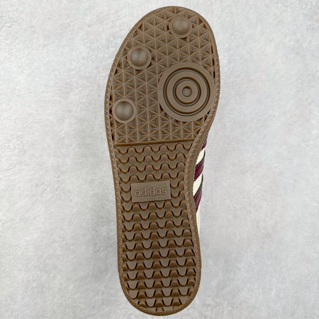 图片[9]-AD Original Samba OG 复古经典轻便板鞋 IG1987 这款桑巴鞋展示了高质量的工艺 带有装饰的超锁缝制和无缝的手感 柔软、柔软的皮革造型和标志性的3条纹完成了精致的外观 正规合身鞋带 鞋面上有绒面鞋垫 橡胶鞋底 享受正畸套筒软感 自50年代首次亮相以来就一直在赢得粉丝的青睐 尺码：36 36.5 37.5 38 38.5 39 40 40.5 41 42 42.5 43 44 44.5 45-选品中心