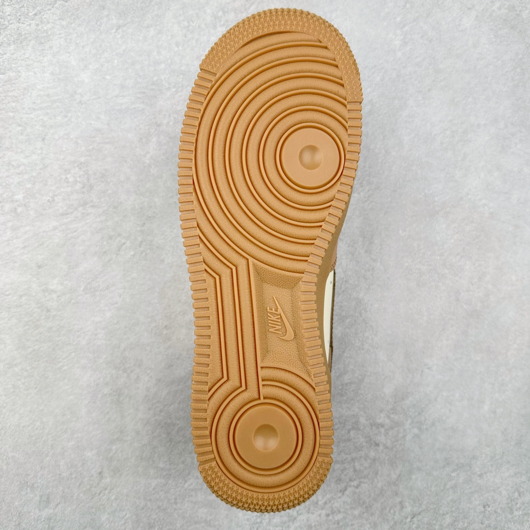 图片[9]-NK Air Force 1´07 Low 空军一号低帮百搭休闲运动板鞋 CJ9297-999 柔软、弹性十足的缓震性能和出色的中底设计 横跨复古与现代的外型结合 造就出风靡全球 三十多年的Force 1 直到今天还深受青睐 尺码：36 36.5 37.5 38 38.5 39 40 40.5 41 42 42.5 43 44 44.5 45-选品中心