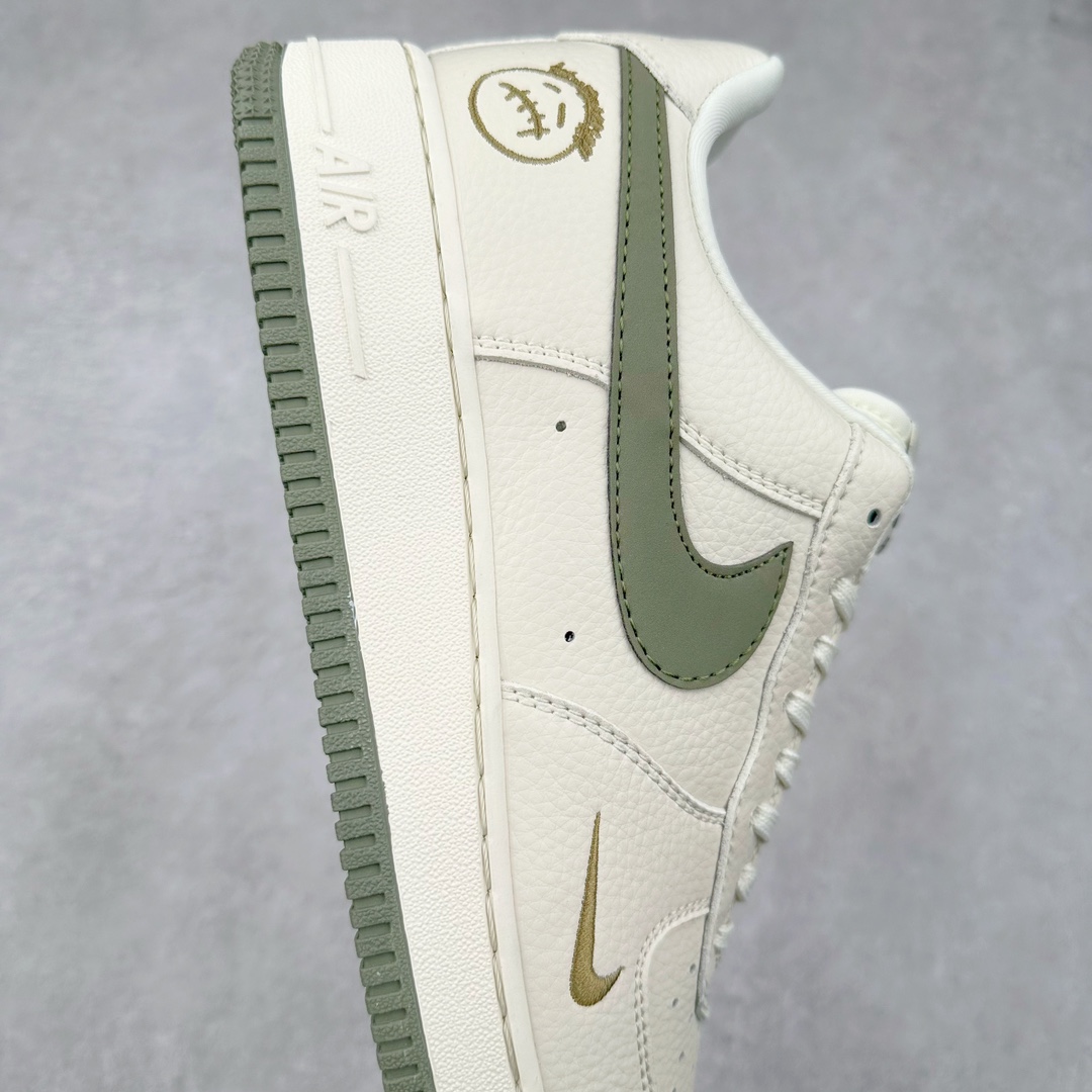 图片[6]-NK Air Force 1´07 Low 空军一号低帮百搭休闲运动板鞋 DF0180-007 柔软、弹性十足的缓震性能和出色的中底设计 横跨复古与现代的外型结合 造就出风靡全球 三十多年的Force 1 直到今天还深受青睐 尺码：36 36.5 37.5 38 38.5 39 40 40.5 41 42 42.5 43 44 44.5 45-选品中心