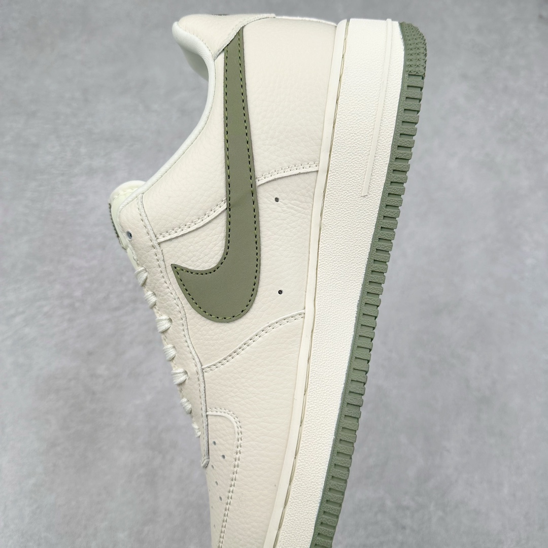 图片[7]-NK Air Force 1´07 Low 空军一号低帮百搭休闲运动板鞋 DF0180-007 柔软、弹性十足的缓震性能和出色的中底设计 横跨复古与现代的外型结合 造就出风靡全球 三十多年的Force 1 直到今天还深受青睐 尺码：36 36.5 37.5 38 38.5 39 40 40.5 41 42 42.5 43 44 44.5 45-选品中心