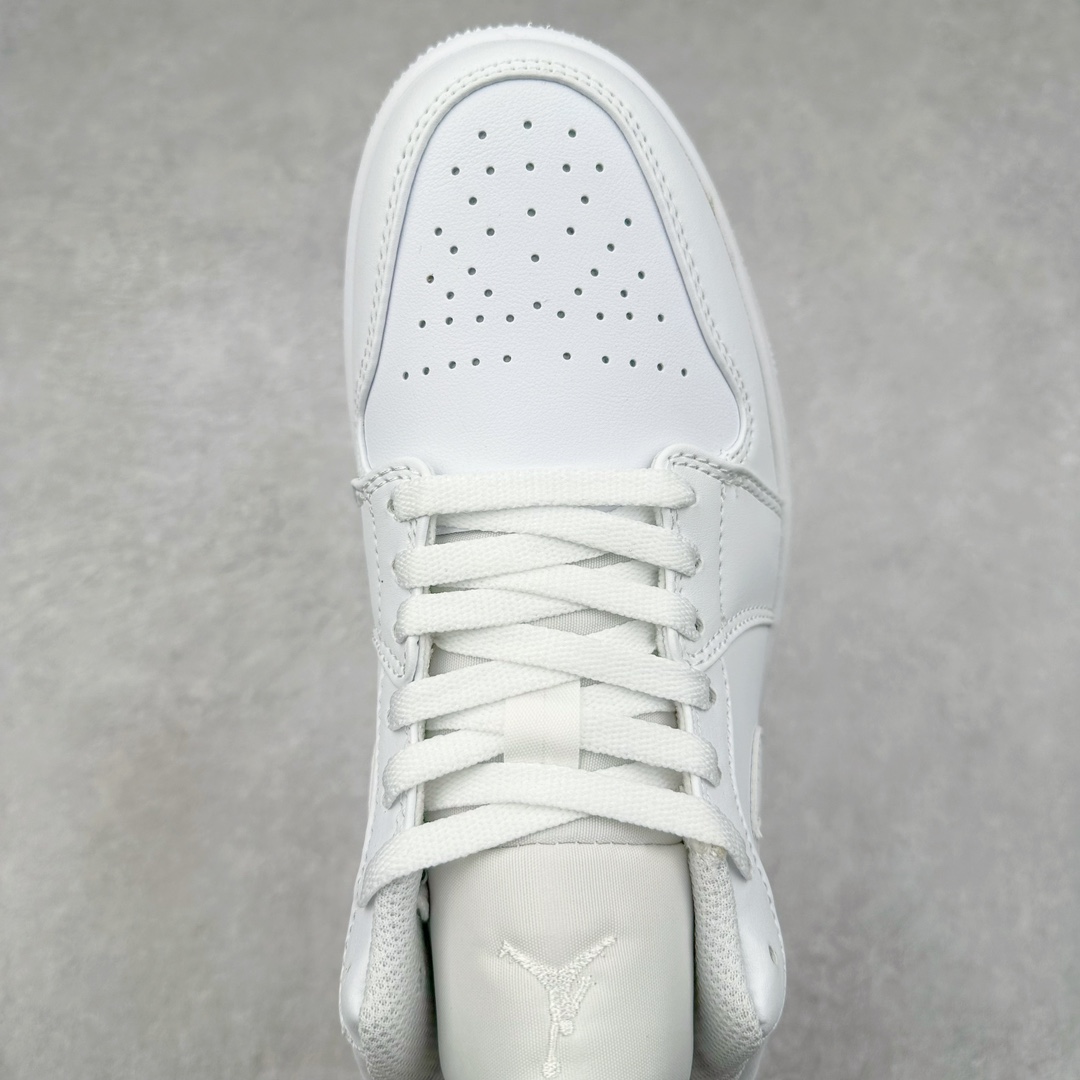 图片[4]-＃特价福利 Air Jordan AJ1 Low 低帮系列 原装楦头纸板开发 完美鞋型 超高清洁度 鞋型不臃肿别扭 原厂内置全掌气垫 A模大底 鞋舌AJ原厂专用牛津布 AJ专用反口珍珠布 原厂无杂质高弹内里海棉 特殊封边弹力鞋带 原鞋开模 拒绝公底 购置公司同步原材料 都有细节原汁原味 忠于原版 尺码：36 36.5 37.5 38 38.5 39 40 40.5 41 42 42.5 43 44 44.5 45 46-选品中心