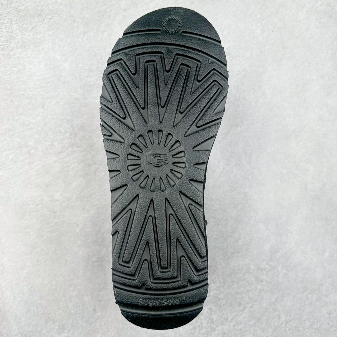 图片[9]-＃平台特供纯原福利 UGG 经典秋冬羊皮毛一体雪地靴 私人订单价格匠心定位 桑坡大厂直供 拒绝高利润 区别杀猪版本 隆丰A级澳洲进口羊皮毛一体 完全遵循ZP工艺流程 代工厂原厂版师 秉承无原鞋不开发选择 注重每一处细节 市面最正版型 TREADLITE\\\”轻翼\\\”科技外底 轻便/耐用/柔韧/桩型【售后郑重承诺】一个月内若出现重大脱胶/断底等质量问题 直接为您换新 翻毛皮鞋面 细腻亲肤再生聚酯纤维滚边 舒适易打理 保暖性佳 UGG plush™ 里衬和内底 茸软亲肤 舒适暖足 经典鞋型搭配轻盈厚底 稳稳拿捏秋冬出街时髦造型 Treadlite by UGG 轻翼大底 轻盈缓震 为双足减负 舒适轻便 助你轻松畅玩整天 尺码：35 36 37 38 39 40-选品中心