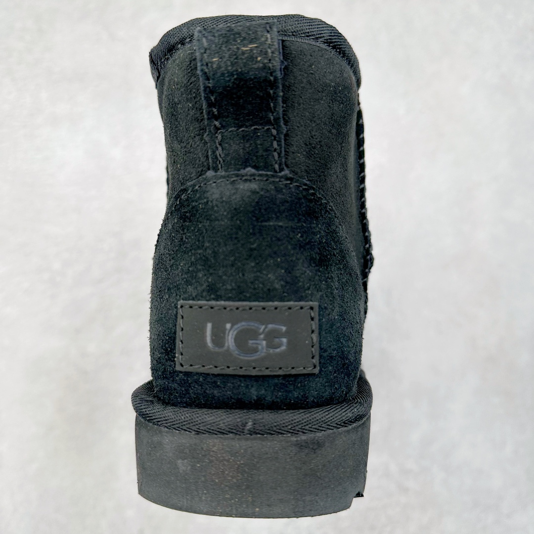 图片[8]-＃平台特供纯原福利 UGG 经典秋冬羊皮毛一体雪地靴 私人订单价格匠心定位 桑坡大厂直供 拒绝高利润 区别杀猪版本 隆丰A级澳洲进口羊皮毛一体 完全遵循ZP工艺流程 代工厂原厂版师 秉承无原鞋不开发选择 注重每一处细节 市面最正版型 TREADLITE\\\”轻翼\\\”科技外底 轻便/耐用/柔韧/桩型【售后郑重承诺】一个月内若出现重大脱胶/断底等质量问题 直接为您换新 翻毛皮鞋面 细腻亲肤再生聚酯纤维滚边 舒适易打理 保暖性佳 UGG plush™ 里衬和内底 茸软亲肤 舒适暖足 经典鞋型搭配轻盈厚底 稳稳拿捏秋冬出街时髦造型 Treadlite by UGG 轻翼大底 轻盈缓震 为双足减负 舒适轻便 助你轻松畅玩整天 尺码：35 36 37 38 39 40-选品中心