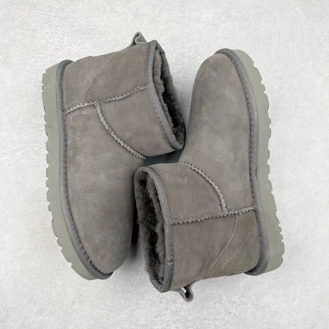 图片[3]-＃平台特供纯原福利 UGG 经典秋冬羊皮毛一体雪地靴 私人订单价格匠心定位 桑坡大厂直供 拒绝高利润 区别杀猪版本 隆丰A级澳洲进口羊皮毛一体 完全遵循ZP工艺流程 代工厂原厂版师 秉承无原鞋不开发选择 注重每一处细节 市面最正版型 TREADLITE\\\”轻翼\\\”科技外底 轻便/耐用/柔韧/桩型【售后郑重承诺】一个月内若出现重大脱胶/断底等质量问题 直接为您换新 翻毛皮鞋面 细腻亲肤再生聚酯纤维滚边 舒适易打理 保暖性佳 UGG plush™ 里衬和内底 茸软亲肤 舒适暖足 经典鞋型搭配轻盈厚底 稳稳拿捏秋冬出街时髦造型 Treadlite by UGG 轻翼大底 轻盈缓震 为双足减负 舒适轻便 助你轻松畅玩整天 尺码：35 36 37 38 39 40-选品中心