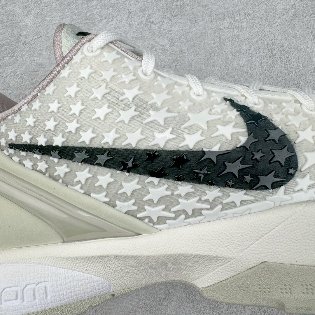 图片[15]-＃GX纯原 NK Zoom Kobe 6 Protro 科比六代 全明星2.0 白色星星 FQ3546-100 完美复刻公司货 前掌超大Zoom Turbo气垫 后掌EVA缓震 真正的原汁原味 还原ZP脚感 全身鞋材卡料色独家定制 唯一正确喷漆工艺Swoosh 正确凹凸蛇鳞工艺 正确鞋面渐变效果 内全置真动飞态线 独立原厂模具 最大尺码达到48.5码 首批不拼图大几率过验 亲测已过 支持各种高强度实战 无需担心 上脚价 补货周期极长 脚宽建议买大半码 科比系列前掌偏窄 不影响二次销售 支持七天无理由退换 尺码：40 40.5 41 42 42.5 43 44 44.5 45 45.5 46 47.5 48.5 49.6 50.5-选品中心