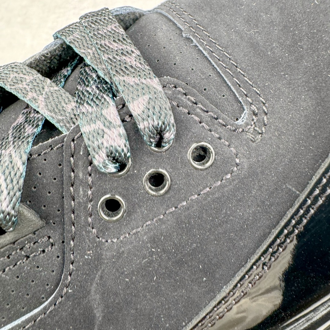 图片[14]-＃GX纯原 Air Jordan AJ3 Retro 黑猫 CK9246-168 圈内最强三代系列 匠心打造 开发时长超过半年 目前可过各类鉴定或无法鉴定 裸鞋随便操作 全套原纸板楦头开发 原厂大底磨具加持立体防滑纹理 原装可视Air Sole气垫 原汁原味最完美的三代版型 唯一正确鞋头趴度弧度高度鞋身腰线 原厂TPU彩虹扎染后跟饰片 正确内里反口里网布 皮料菱角分明不变形无多余毛边 广东原厂zp同批次手工大底描漆拉丝 市场唯一原厂鞋扣模具 原厂织唛标 原厂飞人电绣工艺 尾指中部跳三针 独家绑鞋带手法 印刷中底布 四线拉帮 米色美纹纸贴合固定 进口港宝加持 后跟自然饱满 全鞋荧光划线卡点 追求极致完美 每一双都是工艺品 多重QC质检 超越公司货的品控标准 实实在在的免检产品 尺码：40 40.5 41 42 42.5 43 44 44.5 45 45.5 46 47.5 48.5-选品中心