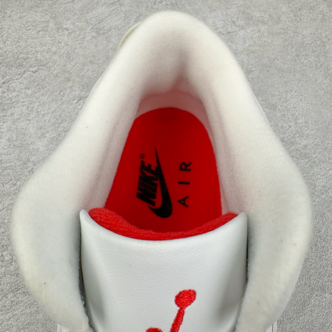 图片[14]-＃GX纯原 Air Jordan AJ3 Retro 做旧白水泥 DN3707-100 圈内最强三代系列 匠心打造 开发时长超过半年 目前可过各类鉴定或无法鉴定 裸鞋随便操作 全套原纸板楦头开发 原厂大底磨具加持立体防滑纹理 原装可视Air Sole气垫 原汁原味最完美的三代版型 唯一正确鞋头趴度弧度高度鞋身腰线 原厂TPU彩虹扎染后跟饰片 正确内里反口里网布 皮料菱角分明不变形无多余毛边 广东原厂zp同批次手工大底描漆拉丝 市场唯一原厂鞋扣模具 原厂织唛标 原厂飞人电绣工艺 尾指中部跳三针 独家绑鞋带手法 印刷中底布 四线拉帮 米色美纹纸贴合固定 进口港宝加持 后跟自然饱满 全鞋荧光划线卡点 追求极致完美 每一双都是工艺品 多重QC质检 超越公司货的品控标准 实实在在的免检产品 尺码：40 40.5 41 42 42.5 43 44 44.5 45 45.5 46 47.5 48.5-选品中心