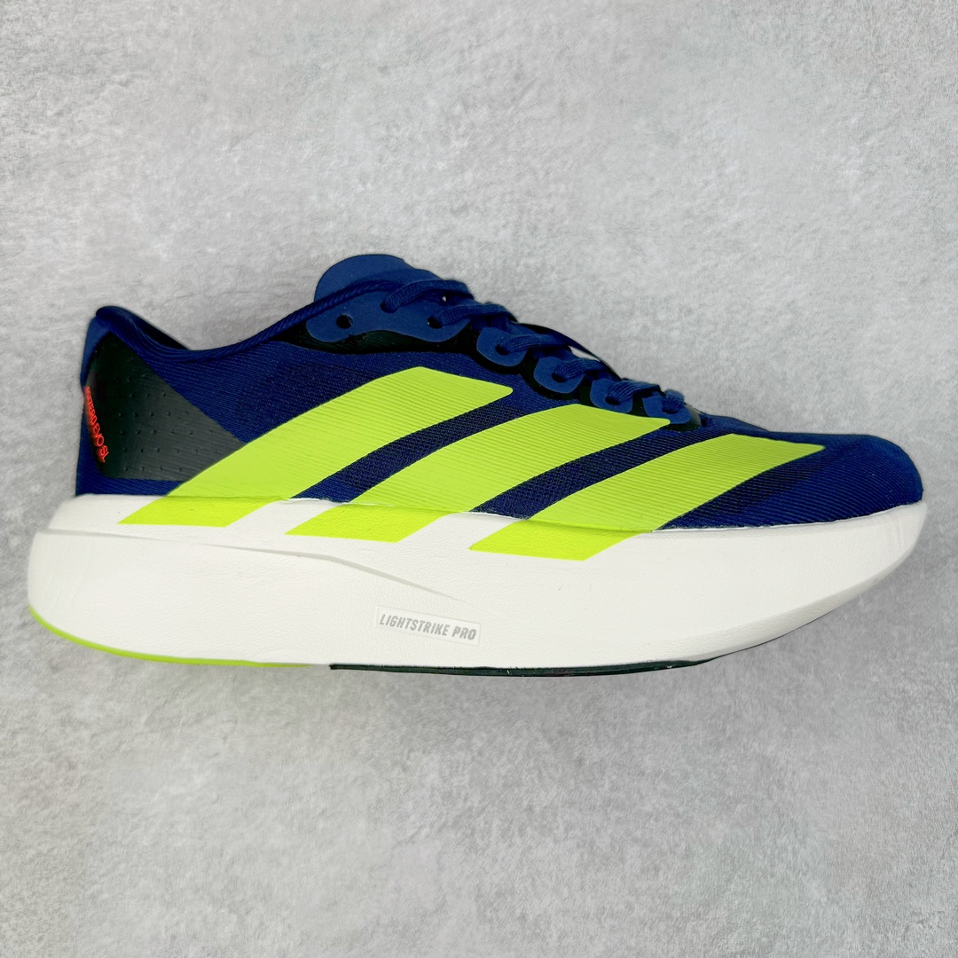 AD Adizero Eva SL M 零度进化版系列低帮轻便透气竞速休闲运动慢跑鞋 JR3415 相信大家对去年 adidas 横空出世的「顶级超跑」adiZero Adios Pro EVO 1 记忆犹新！不仅登顶阿迪史上最轻跑鞋宝座，更在接下来的全球马拉松赛事中，持续书写着惊人成绩，被网友戏称新一代「阿迪神鞋」全网刷屏！极简设计语言与强烈速度感和存在感的鞋侧三线，让人过目不忘，特别种草！其中定位于中长跑训练的 adidas Adizero Evo SL，整体外观造型与 adiZero Adios Pro EVO 1 非常相似。中底配置方面搭载全掌 Lightstrike Pro，鞋面采用透气网面示人，契合日常训练鞋的定位，更加耐用。外底给到了马牌橡胶，及类似上代竞速旗舰 adidas Adizero Adios Pro 3 区域分布。整体看下来无论是外观的鲜明辨识度，还是配置的扎实程度都很顶。尺码：36 36⅔ 37⅓ 38 38⅔ 39⅓ 40 40⅔ 41⅓ 42 42⅔ 43⅓ 44 45-选品中心