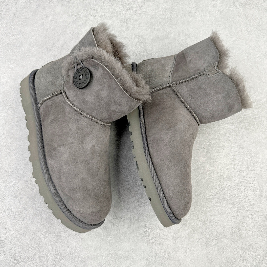 图片[3]-＃平台特供纯原福利 UGG 经典秋冬羊皮毛一体雪地靴 私人订单价格匠心定位 桑坡大厂直供 拒绝高利润 区别杀猪版本 隆丰A级澳洲进口羊皮毛一体 完全遵循ZP工艺流程 代工厂原厂版师 秉承无原鞋不开发选择 注重每一处细节 市面最正版型 TREADLITE\\\”轻翼\\\”科技外底 轻便/耐用/柔韧/桩型【售后郑重承诺】一个月内若出现重大脱胶/断底等质量问题 直接为您换新 翻毛皮鞋面 细腻亲肤再生聚酯纤维滚边 舒适易打理 保暖性佳 UGG plush™ 里衬和内底 茸软亲肤 舒适暖足 经典鞋型搭配轻盈厚底 稳稳拿捏秋冬出街时髦造型 Treadlite by UGG 轻翼大底 轻盈缓震 为双足减负 舒适轻便 助你轻松畅玩整天 尺码：35 36 37 38 39 40-选品中心