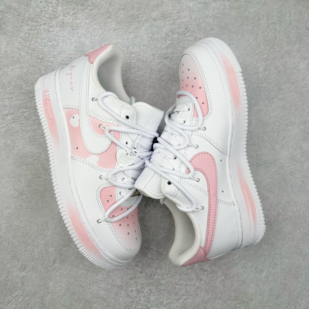 图片[3]-NK Air Force 1´07 Low 空军一号低帮百搭休闲运动板鞋 ZH0316-052 柔软、弹性十足的缓震性能和出色的中底设计 横跨复古与现代的外型结合 造就出风靡全球 三十多年的Force 1 直到今天还深受青睐 尺码：36 36.5 37.5 38 38.5 39 40 40.5 41 42 42.5 43 44 44.5 45-选品中心