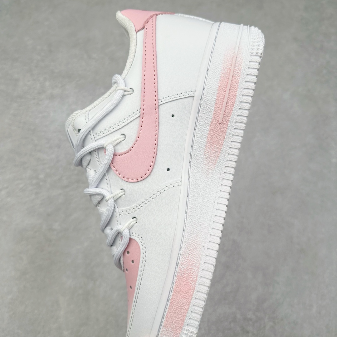 图片[7]-NK Air Force 1´07 Low 空军一号低帮百搭休闲运动板鞋 ZH0316-052 柔软、弹性十足的缓震性能和出色的中底设计 横跨复古与现代的外型结合 造就出风靡全球 三十多年的Force 1 直到今天还深受青睐 尺码：36 36.5 37.5 38 38.5 39 40 40.5 41 42 42.5 43 44 44.5 45-选品中心