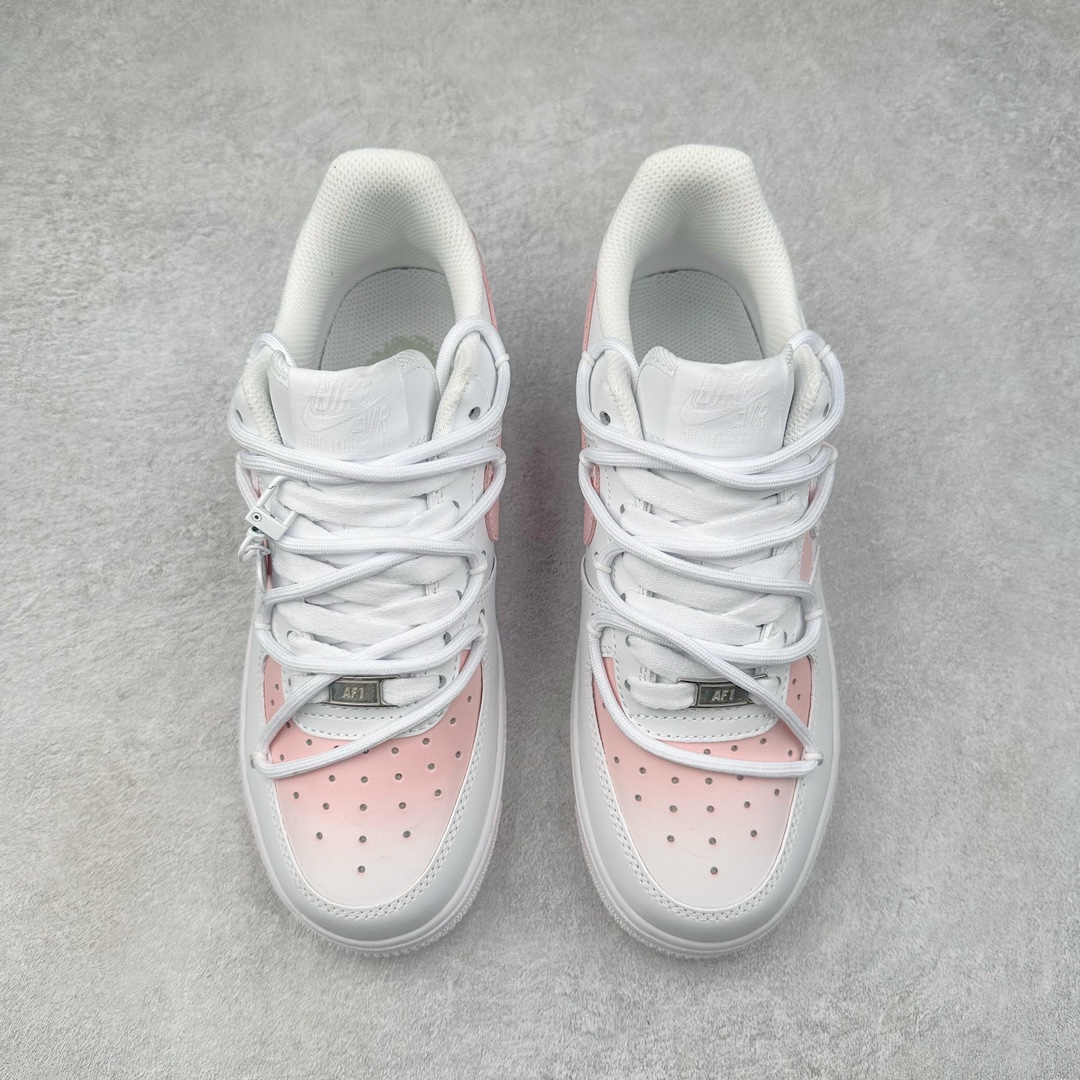 图片[2]-NK Air Force 1´07 Low 空军一号低帮百搭休闲运动板鞋 ZH0316-052 柔软、弹性十足的缓震性能和出色的中底设计 横跨复古与现代的外型结合 造就出风靡全球 三十多年的Force 1 直到今天还深受青睐 尺码：36 36.5 37.5 38 38.5 39 40 40.5 41 42 42.5 43 44 44.5 45-选品中心