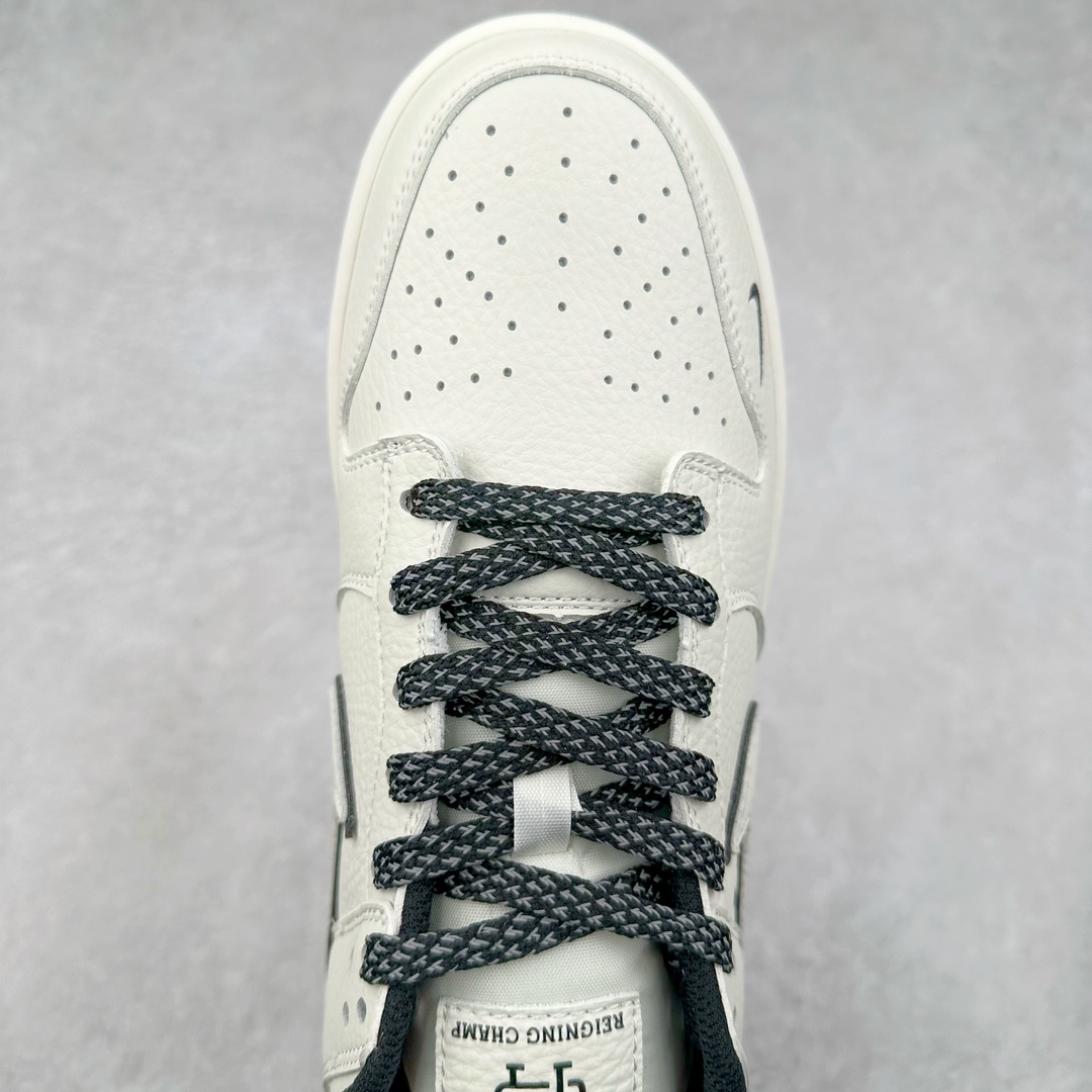 图片[4]-NK Dunk Low 定制配色 RC3085-896 大厂出品 极力推荐 原装头层材料 独家版型蒸餾加工帶來的是更好的视觉和脚感体验大厂纯原品质出货 清洁度 电绣工艺 皮料切割干净无任何毛边 细节完美 尺码：36 36.5 37.5 38 38.5 39 40 40.5 41 42 42.5 43 44 44.5 45 46 47.5-选品中心