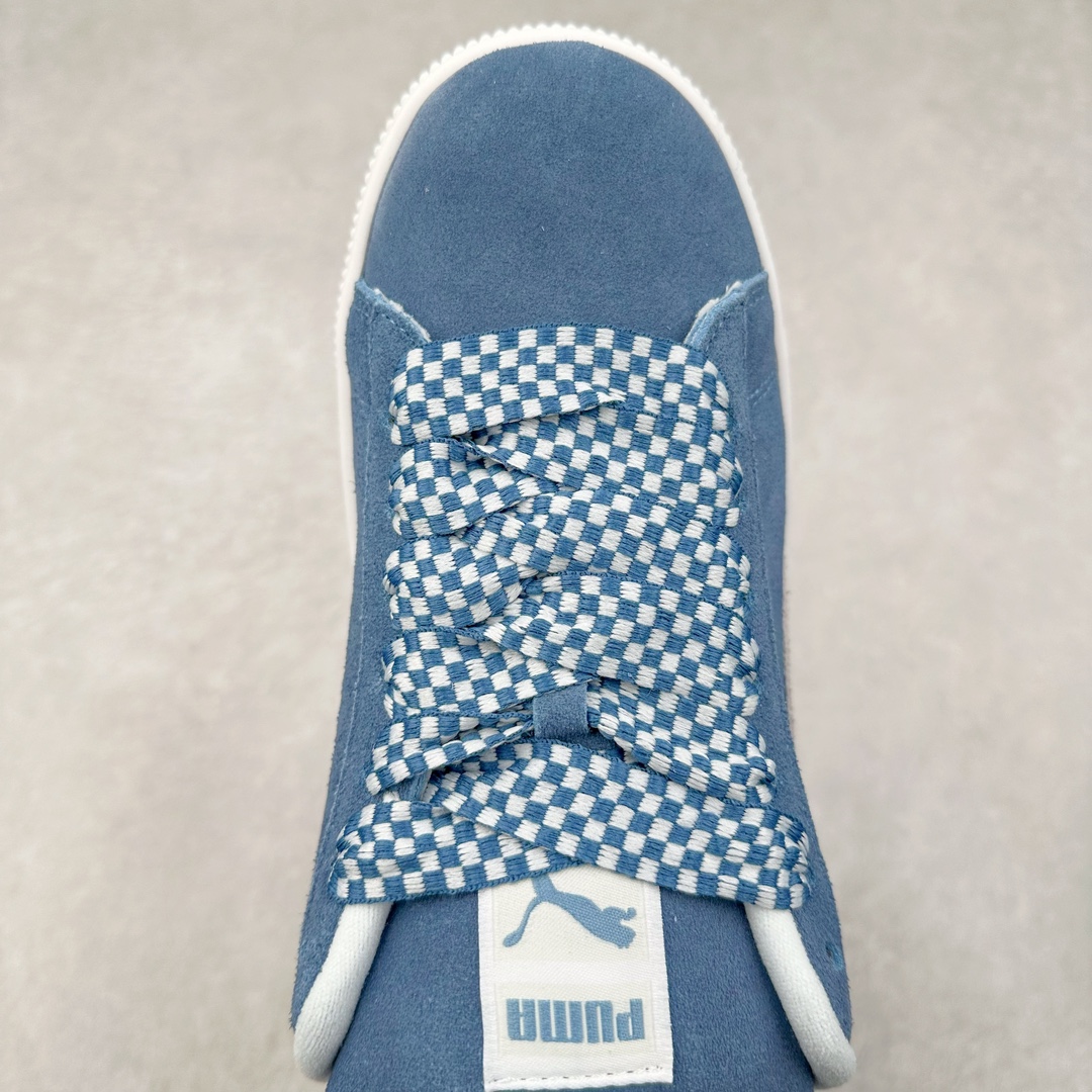 图片[4]-PUMA SUEDE XL 彪马新款面包鞋男女同款复古休闲板鞋 赠送一双鞋带 鞋身通体采用细腻的麂皮材质 厚实柔软 质感出众 鞋侧保留PUMA标志性跑道图案 侧面与后跟点缀金属色PUMA LOGO 兼具辨识度与细节感 加厚鞋垫、饱满鞋舌 搭配加宽扁形鞋带 使得穿着感更加贴合与舒适 值得一提的是 本季SUEDE XL鞋款以黑色、红色及蓝色最为瞩目 经典黑的配色 在低调之余可轻松驾驭任何潮流风格造型 而高饱和度的配色 则是当之无愧的早春出街利器。货号： 395205 尺码：36 37 37.5 38 38.5 39 40 40.5 41 42 42.5 43 44 45-选品中心