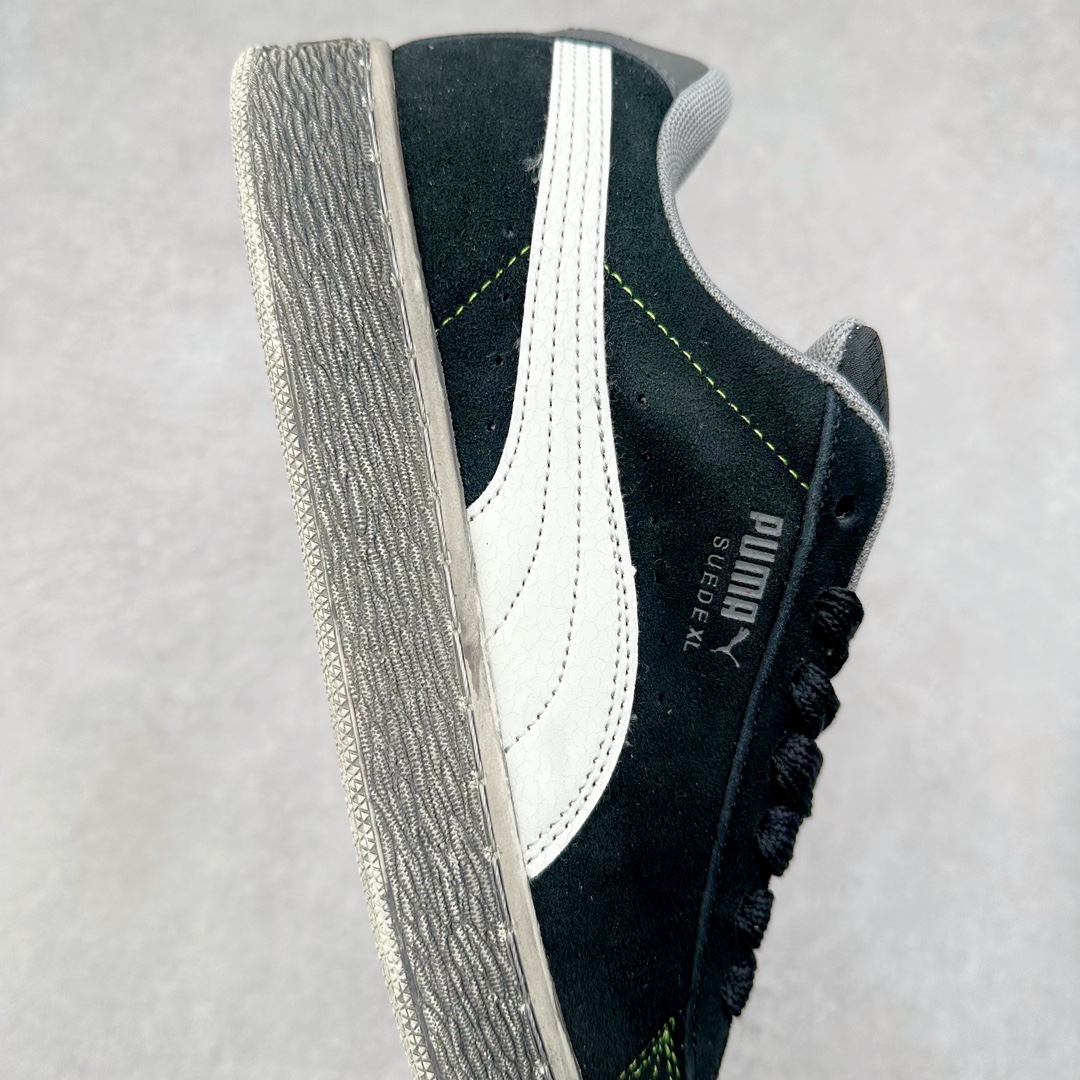 图片[6]-PUMA SUEDE XL 彪马新款面包鞋男女同款复古休闲板鞋 赠送一双鞋带 鞋身通体采用细腻的麂皮材质 厚实柔软 质感出众 鞋侧保留PUMA标志性跑道图案 侧面与后跟点缀金属色PUMA LOGO 兼具辨识度与细节感 加厚鞋垫、饱满鞋舌 搭配加宽扁形鞋带 使得穿着感更加贴合与舒适 值得一提的是 本季SUEDE XL鞋款以黑色、红色及蓝色最为瞩目 经典黑的配色 在低调之余可轻松驾驭任何潮流风格造型 而高饱和度的配色 则是当之无愧的早春出街利器。货号： 395205 尺码：36 37 37.5 38 38.5 39 40 40.5 41 42 42.5 43 44 45-选品中心