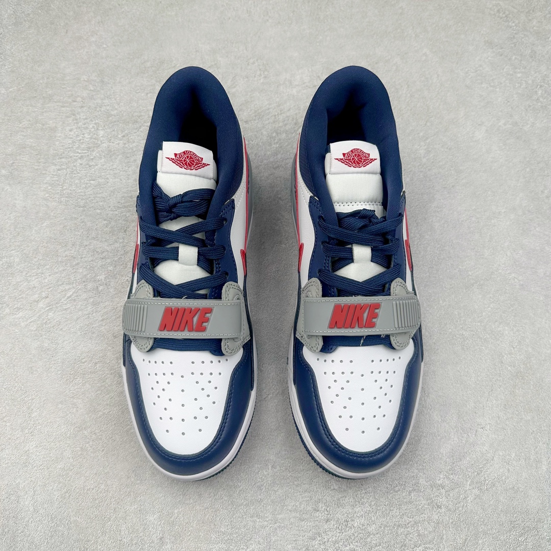 图片[2]-＃PB Air Jordan Legacy AJ312 Low 低帮复古篮球鞋 CD7069-164 市场最强独一档产物 全套原纸板楦头开发 原厂大底磨具加持立体防滑纹理 原档数据后跟TPU子母扣魔术贴 原装可视Air Sole气垫 原汁原味最完美的312代版型 唯一正确鞋头趴度弧度高度鞋身腰线 进口港宝加持 后跟自然饱满 全鞋荧光划线卡点 追求极致完美 每一双都是工艺品 多重QC质检 超越公司货的品控标准 实实在在的免检产品 鞋身采用了皮革材质打造 横跨鞋面的魔术贴十分吸睛 侧面的Swoosh Logo的一部分被鞋面遮挡了一部分 颇具玩味 魔术贴上标有NK标识 而鞋舌上是Jordan的经典红色飞翼Logo 后跟和鞋底均采用了AJ3的设计 后跟上同样也使用了经典的爆裂纹图案 尺码：36 36.5 37.5 38 38.5 39 40 40.5 41 42 42.5 43 44 44.5 45 46 47.5-选品中心