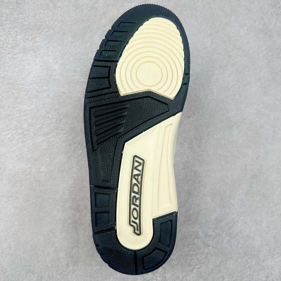 图片[9]-＃PB Air Jordan Legacy AJ312 Low 低帮复古篮球鞋 HV1807-101 市场最强独一档产物 全套原纸板楦头开发 原厂大底磨具加持立体防滑纹理 原档数据后跟TPU子母扣魔术贴 原装可视Air Sole气垫 原汁原味最完美的312代版型 唯一正确鞋头趴度弧度高度鞋身腰线 进口港宝加持 后跟自然饱满 全鞋荧光划线卡点 追求极致完美 每一双都是工艺品 多重QC质检 超越公司货的品控标准 实实在在的免检产品 鞋身采用了皮革材质打造 横跨鞋面的魔术贴十分吸睛 侧面的Swoosh Logo的一部分被鞋面遮挡了一部分 颇具玩味 魔术贴上标有NK标识 而鞋舌上是Jordan的经典红色飞翼Logo 后跟和鞋底均采用了AJ3的设计 后跟上同样也使用了经典的爆裂纹图案 尺码：36 36.5 37.5 38 38.5 39 40 40.5 41 42 42.5 43 44 44.5 45 46 47.5-选品中心