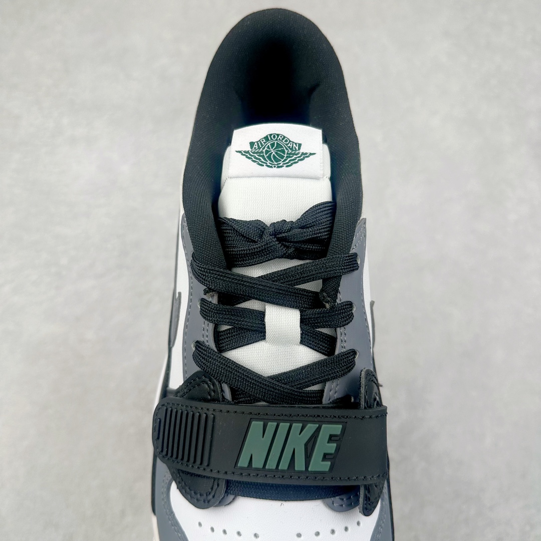 图片[5]-＃PB Air Jordan Legacy AJ312 Low 低帮复古篮球鞋 CD9054-131 市场最强独一档产物 全套原纸板楦头开发 原厂大底磨具加持立体防滑纹理 原档数据后跟TPU子母扣魔术贴 原装可视Air Sole气垫 原汁原味最完美的312代版型 唯一正确鞋头趴度弧度高度鞋身腰线 进口港宝加持 后跟自然饱满 全鞋荧光划线卡点 追求极致完美 每一双都是工艺品 多重QC质检 超越公司货的品控标准 实实在在的免检产品 鞋身采用了皮革材质打造 横跨鞋面的魔术贴十分吸睛 侧面的Swoosh Logo的一部分被鞋面遮挡了一部分 颇具玩味 魔术贴上标有NK标识 而鞋舌上是Jordan的经典红色飞翼Logo 后跟和鞋底均采用了AJ3的设计 后跟上同样也使用了经典的爆裂纹图案 尺码：36 36.5 37.5 38 38.5 39 40 40.5 41 42 42.5 43 44 44.5 45 46 47.5-选品中心