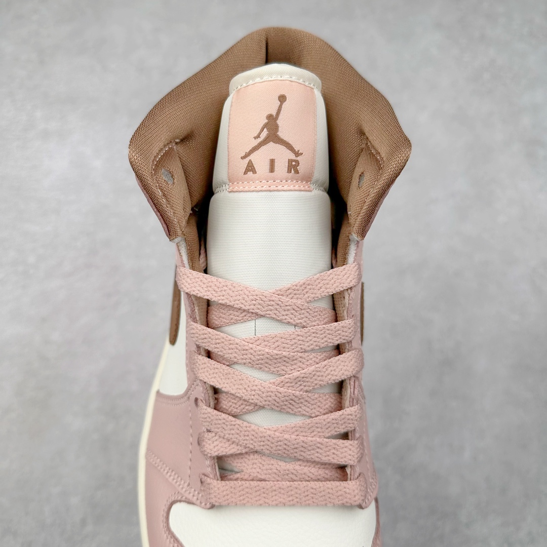 图片[5]-＃K版 Air Jordan AJ1 Mid 中帮 BQ6472-620 原厂内置全掌气垫 A模大底 头层小牛皮 鞋舌AJ原厂专用牛津布+AJ专用反口珍珠布+原厂无杂质高弹内里海棉 特殊封边弹力鞋带 全网唯一头层牛皮 原鞋开模 拒绝公底 购置公司同步原材料 原汁原味 忠于原版‼️尺码：36 36.5 37.5 38 38.5 39 40 40.5 41 42 42.5 43 44 44.5 45 46 47.5-选品中心