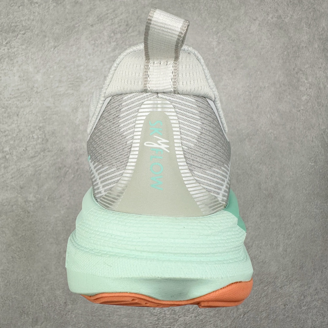 图片[8]-HOKA ONE ONE Clifton 克里夫顿10代专业性能减震公路跑步鞋 轻盈透气的针织网面和纱线的使用让鞋面更挺拔 增强鞋面的强度和支撑性能 搭配柔软的鞋舌 让双脚在舒适包裹中跑的更加畅快 全新泡棉中底 柔软的同时增强回弹性能 为不同跑者提供更平稳流畅的脚感 带来全面的缓冲保护 根据人体工程学设计的延长拉襟 后跟处弹软的海绵填充舒适固定 避免掉跟和摩擦 相比上一代光滑的内衬 Clifton 9的内衬增强了摩擦力 避免双脚在鞋内滑动 尺码：36 36.5 37.5 38 38.5 39 40 40.5 41 42 42.5 43 44 44.5 45-选品中心