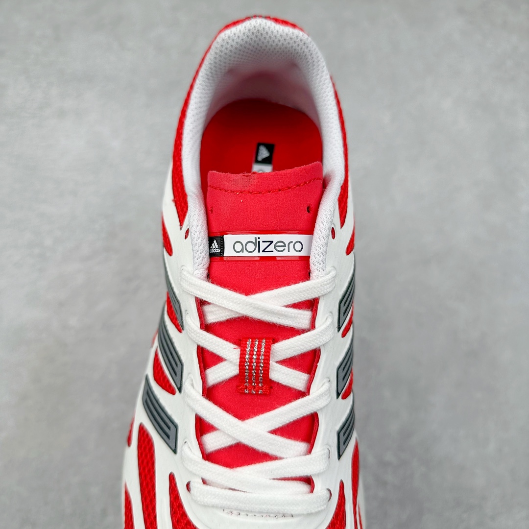 图片[5]-AD Adizero Aruku 全新跑鞋 JI0308 以永动机为灵感的前卫造型 以及时下流行的厚底设定 让人无比期待 “Aruku” 在日文中是行走的意思 昭示了这是一双定位于大众日常训练或慢跑的鞋款 黑、白、红三色的撞色外观 搭配街头感、现代感十足的鞋面线条勾勒 格外引人注目 搭配丰沛的全新 Swirlfoam 泡棉厚底 虽然不像顶级竞速跑鞋那般极致 但也将日常舒适和时尚颜值平衡到位 尺码：36 36.5 37.5 38 38.5 39 40 40.5 41 42 42.5 43 44 44.5 45-选品中心