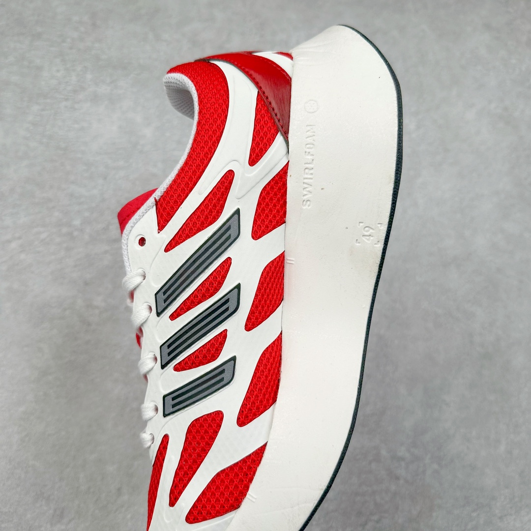 图片[7]-AD Adizero Aruku 全新跑鞋 JI0308 以永动机为灵感的前卫造型 以及时下流行的厚底设定 让人无比期待 “Aruku” 在日文中是行走的意思 昭示了这是一双定位于大众日常训练或慢跑的鞋款 黑、白、红三色的撞色外观 搭配街头感、现代感十足的鞋面线条勾勒 格外引人注目 搭配丰沛的全新 Swirlfoam 泡棉厚底 虽然不像顶级竞速跑鞋那般极致 但也将日常舒适和时尚颜值平衡到位 尺码：36 36.5 37.5 38 38.5 39 40 40.5 41 42 42.5 43 44 44.5 45-选品中心
