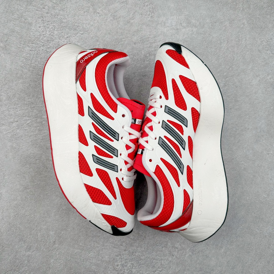 图片[3]-AD Adizero Aruku 全新跑鞋 JI0308 以永动机为灵感的前卫造型 以及时下流行的厚底设定 让人无比期待 “Aruku” 在日文中是行走的意思 昭示了这是一双定位于大众日常训练或慢跑的鞋款 黑、白、红三色的撞色外观 搭配街头感、现代感十足的鞋面线条勾勒 格外引人注目 搭配丰沛的全新 Swirlfoam 泡棉厚底 虽然不像顶级竞速跑鞋那般极致 但也将日常舒适和时尚颜值平衡到位 尺码：36 36.5 37.5 38 38.5 39 40 40.5 41 42 42.5 43 44 44.5 45-选品中心