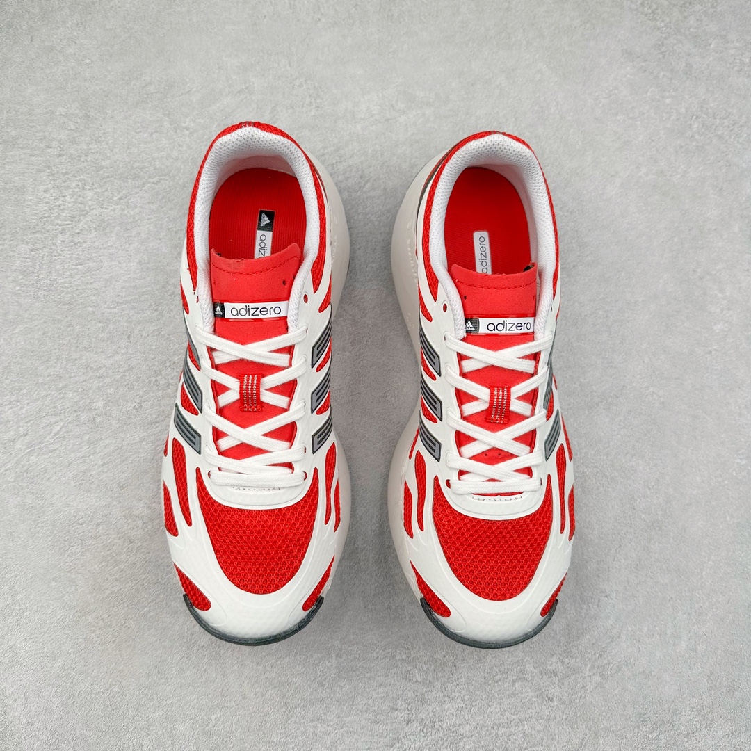 图片[2]-AD Adizero Aruku 全新跑鞋 JI0308 以永动机为灵感的前卫造型 以及时下流行的厚底设定 让人无比期待 “Aruku” 在日文中是行走的意思 昭示了这是一双定位于大众日常训练或慢跑的鞋款 黑、白、红三色的撞色外观 搭配街头感、现代感十足的鞋面线条勾勒 格外引人注目 搭配丰沛的全新 Swirlfoam 泡棉厚底 虽然不像顶级竞速跑鞋那般极致 但也将日常舒适和时尚颜值平衡到位 尺码：36 36.5 37.5 38 38.5 39 40 40.5 41 42 42.5 43 44 44.5 45-选品中心