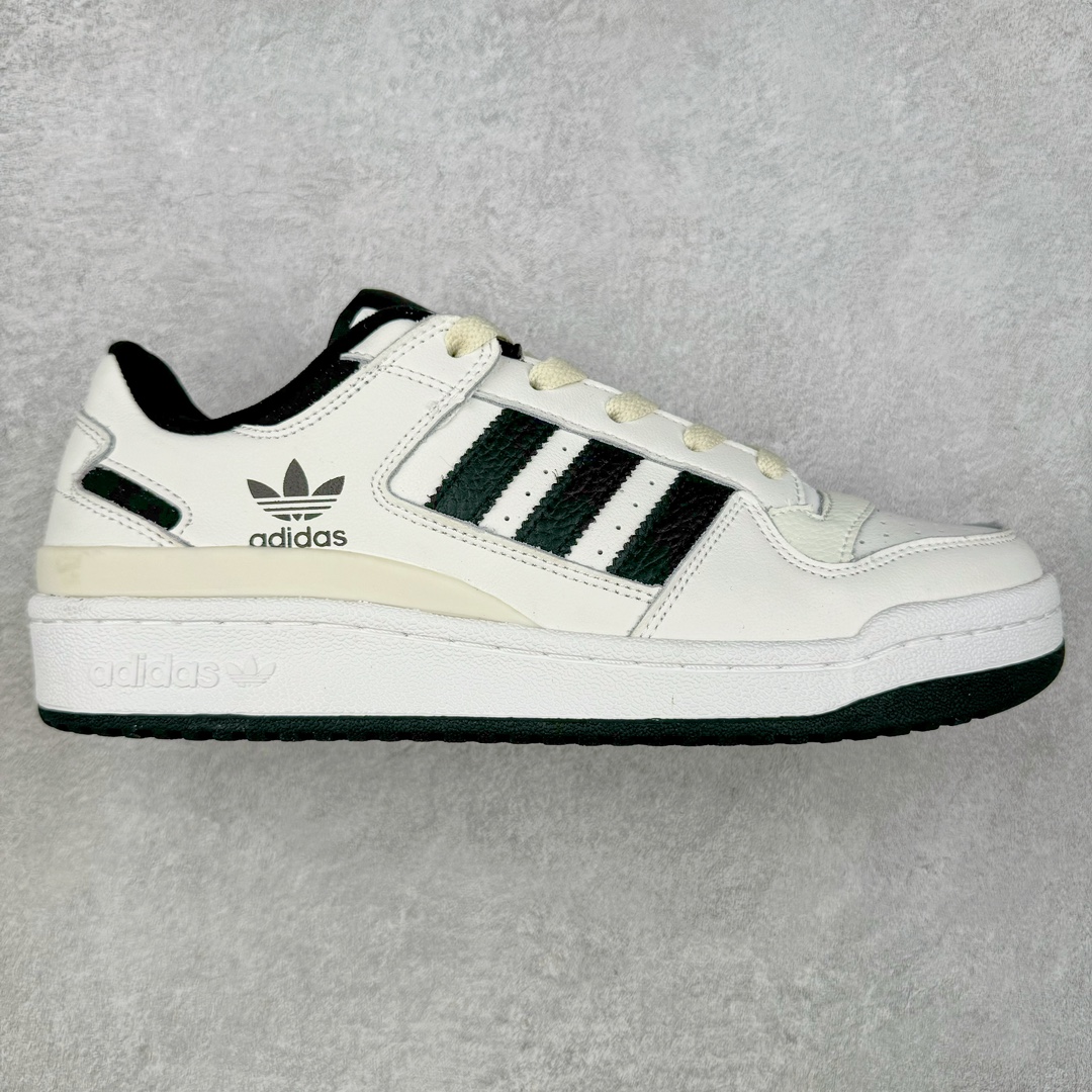 AD Forum 84 Low OG 低帮百搭潮流休闲运动板鞋 IH7830 以复古篮球鞋的外形为基础 采用皮革拼接 简约百搭 更加贴合舒适 中底内侧网格造型起到点睛之笔 外底橡胶 更显复古 尺码:36 36.5 37.5 38 38.5 39 40 40.5 41 42 42.5 43 44 44.5 45-选品中心