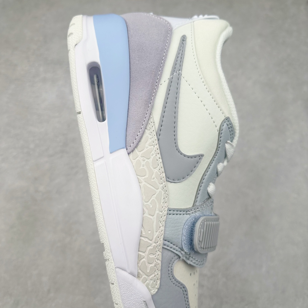 图片[6]-＃PB Air Jordan Legacy AJ312 Low 低帮复古篮球鞋 HQ1190-101 市场最强独一档产物 全套原纸板楦头开发 原厂大底磨具加持立体防滑纹理 原档数据后跟TPU子母扣魔术贴 原装可视Air Sole气垫 原汁原味最完美的312代版型 唯一正确鞋头趴度弧度高度鞋身腰线 进口港宝加持 后跟自然饱满 全鞋荧光划线卡点 追求极致完美 每一双都是工艺品 多重QC质检 超越公司货的品控标准 实实在在的免检产品 鞋身采用了皮革材质打造 横跨鞋面的魔术贴十分吸睛 侧面的Swoosh Logo的一部分被鞋面遮挡了一部分 颇具玩味 魔术贴上标有NK标识 而鞋舌上是Jordan的经典红色飞翼Logo 后跟和鞋底均采用了AJ3的设计 后跟上同样也使用了经典的爆裂纹图案 尺码：36 36.5 37.5 38 38.5 39 40 40.5 41 42 42.5 43 44 44.5 45 46 47.5-选品中心