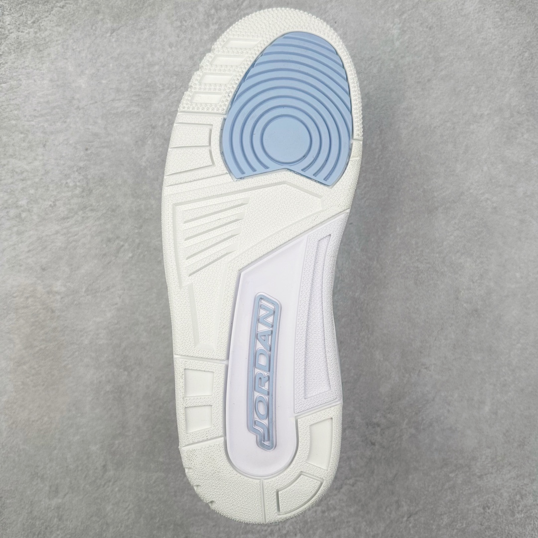 图片[9]-＃PB Air Jordan Legacy AJ312 Low 低帮复古篮球鞋 HQ1190-101 市场最强独一档产物 全套原纸板楦头开发 原厂大底磨具加持立体防滑纹理 原档数据后跟TPU子母扣魔术贴 原装可视Air Sole气垫 原汁原味最完美的312代版型 唯一正确鞋头趴度弧度高度鞋身腰线 进口港宝加持 后跟自然饱满 全鞋荧光划线卡点 追求极致完美 每一双都是工艺品 多重QC质检 超越公司货的品控标准 实实在在的免检产品 鞋身采用了皮革材质打造 横跨鞋面的魔术贴十分吸睛 侧面的Swoosh Logo的一部分被鞋面遮挡了一部分 颇具玩味 魔术贴上标有NK标识 而鞋舌上是Jordan的经典红色飞翼Logo 后跟和鞋底均采用了AJ3的设计 后跟上同样也使用了经典的爆裂纹图案 尺码：36 36.5 37.5 38 38.5 39 40 40.5 41 42 42.5 43 44 44.5 45 46 47.5-选品中心