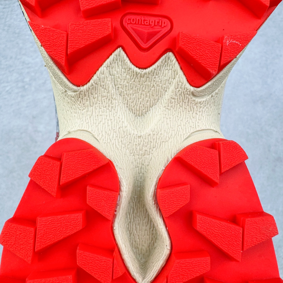 图片[20]-＃GX/绿X Salomon XT-4 OG Advanced 萨洛蒙系列低帮城市越野机能透气休闲运动鞋 鞋舌处附有迷你网眼袋收纳鞋绳以及下方的多色 Logo 标签 接着搭载奶油色 ACS 技术中底以及金色 TPU 塑料部件提升鞋款耐用性 中底与鞋面之间饰有海蓝色条状细节有效增添鞋款层次 最后应用黑色 Contragrip Chevron 外底完成鞋款设计 这次配色颇为高调 两款配色均以绚丽的渐变设计呈现 一款以粉紫渐变主打 另一款以黄绿渐变呈现 视觉效果相当吸睛 鞋面的使用玻璃纤维覆盖物加固 并通过细绳扣系带系统进行锁定 Salomon 的品牌logo 出现在脚后跟和前掌部位 中底虽然偏薄 但非常耐用 与模压塑料ACS 框架以及致密AC2 Muscle 鞋底单元结合 能够提供出色的支撑力和缓冲性 尺码：36 36.5 37.5 38 38.5 39 40 40.5 41 42 42.5 43 44 44.5 45-选品中心