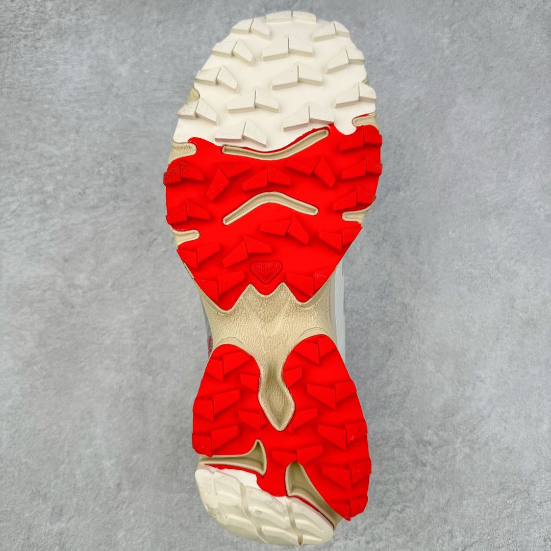 图片[9]-＃GX/绿X Salomon XT-4 OG Advanced 萨洛蒙系列低帮城市越野机能透气休闲运动鞋 鞋舌处附有迷你网眼袋收纳鞋绳以及下方的多色 Logo 标签 接着搭载奶油色 ACS 技术中底以及金色 TPU 塑料部件提升鞋款耐用性 中底与鞋面之间饰有海蓝色条状细节有效增添鞋款层次 最后应用黑色 Contragrip Chevron 外底完成鞋款设计 这次配色颇为高调 两款配色均以绚丽的渐变设计呈现 一款以粉紫渐变主打 另一款以黄绿渐变呈现 视觉效果相当吸睛 鞋面的使用玻璃纤维覆盖物加固 并通过细绳扣系带系统进行锁定 Salomon 的品牌logo 出现在脚后跟和前掌部位 中底虽然偏薄 但非常耐用 与模压塑料ACS 框架以及致密AC2 Muscle 鞋底单元结合 能够提供出色的支撑力和缓冲性 尺码：36 36.5 37.5 38 38.5 39 40 40.5 41 42 42.5 43 44 44.5 45-选品中心