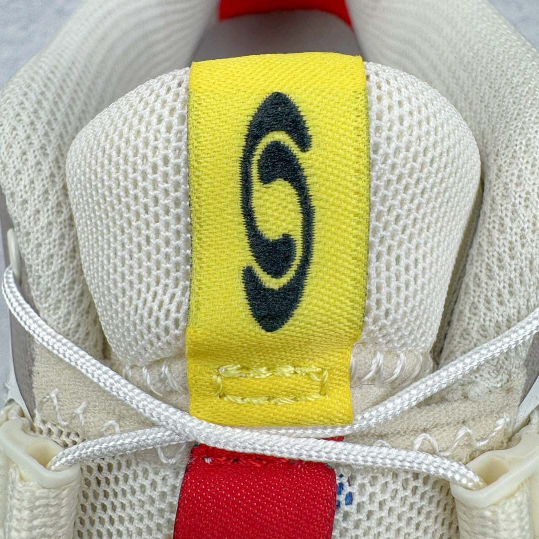 图片[12]-＃GX/绿X Salomon XT-4 OG Advanced 萨洛蒙系列低帮城市越野机能透气休闲运动鞋 鞋舌处附有迷你网眼袋收纳鞋绳以及下方的多色 Logo 标签 接着搭载奶油色 ACS 技术中底以及金色 TPU 塑料部件提升鞋款耐用性 中底与鞋面之间饰有海蓝色条状细节有效增添鞋款层次 最后应用黑色 Contragrip Chevron 外底完成鞋款设计 这次配色颇为高调 两款配色均以绚丽的渐变设计呈现 一款以粉紫渐变主打 另一款以黄绿渐变呈现 视觉效果相当吸睛 鞋面的使用玻璃纤维覆盖物加固 并通过细绳扣系带系统进行锁定 Salomon 的品牌logo 出现在脚后跟和前掌部位 中底虽然偏薄 但非常耐用 与模压塑料ACS 框架以及致密AC2 Muscle 鞋底单元结合 能够提供出色的支撑力和缓冲性 尺码：36 36.5 37.5 38 38.5 39 40 40.5 41 42 42.5 43 44 44.5 45-选品中心