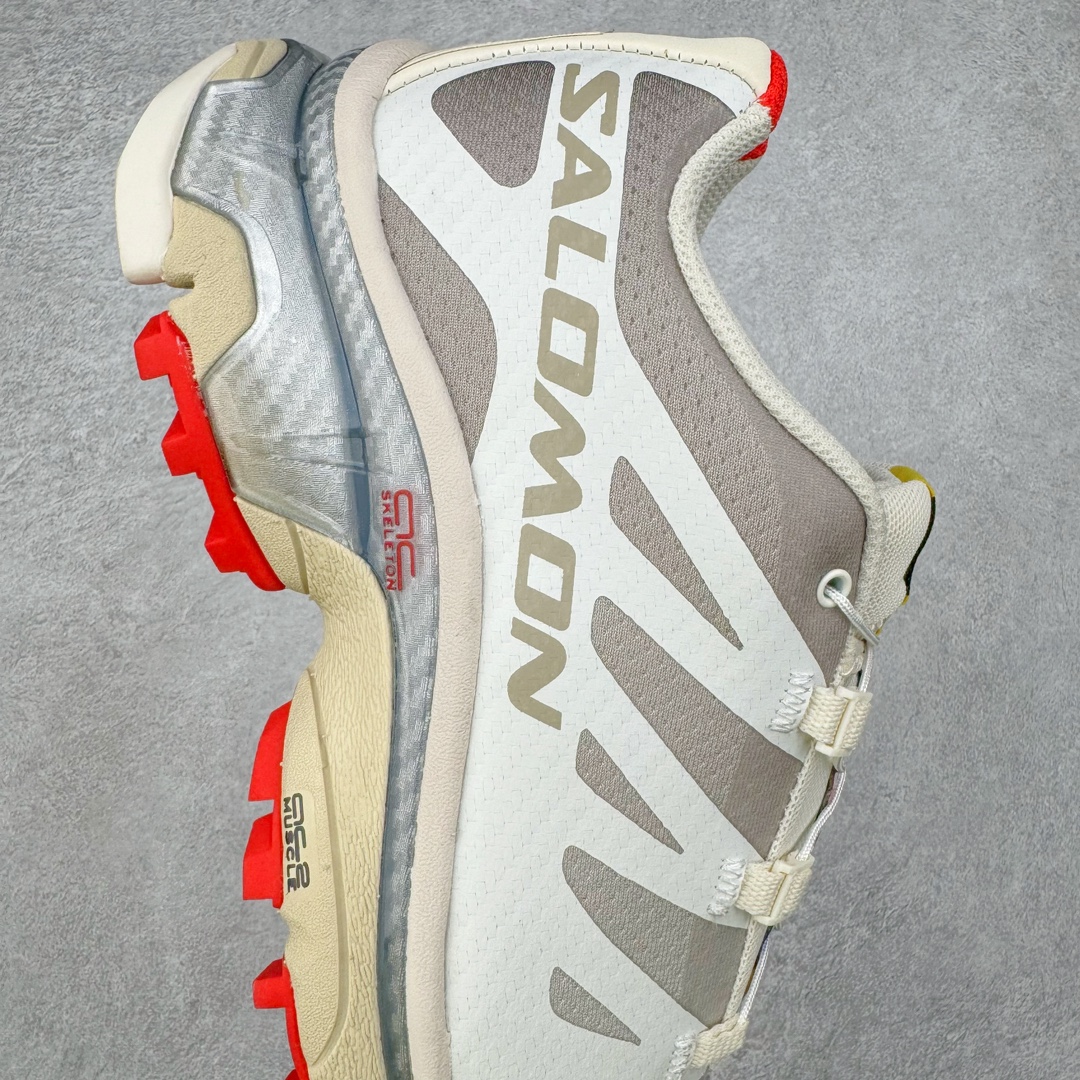 图片[6]-＃GX/绿X Salomon XT-4 OG Advanced 萨洛蒙系列低帮城市越野机能透气休闲运动鞋 鞋舌处附有迷你网眼袋收纳鞋绳以及下方的多色 Logo 标签 接着搭载奶油色 ACS 技术中底以及金色 TPU 塑料部件提升鞋款耐用性 中底与鞋面之间饰有海蓝色条状细节有效增添鞋款层次 最后应用黑色 Contragrip Chevron 外底完成鞋款设计 这次配色颇为高调 两款配色均以绚丽的渐变设计呈现 一款以粉紫渐变主打 另一款以黄绿渐变呈现 视觉效果相当吸睛 鞋面的使用玻璃纤维覆盖物加固 并通过细绳扣系带系统进行锁定 Salomon 的品牌logo 出现在脚后跟和前掌部位 中底虽然偏薄 但非常耐用 与模压塑料ACS 框架以及致密AC2 Muscle 鞋底单元结合 能够提供出色的支撑力和缓冲性 尺码：36 36.5 37.5 38 38.5 39 40 40.5 41 42 42.5 43 44 44.5 45-选品中心