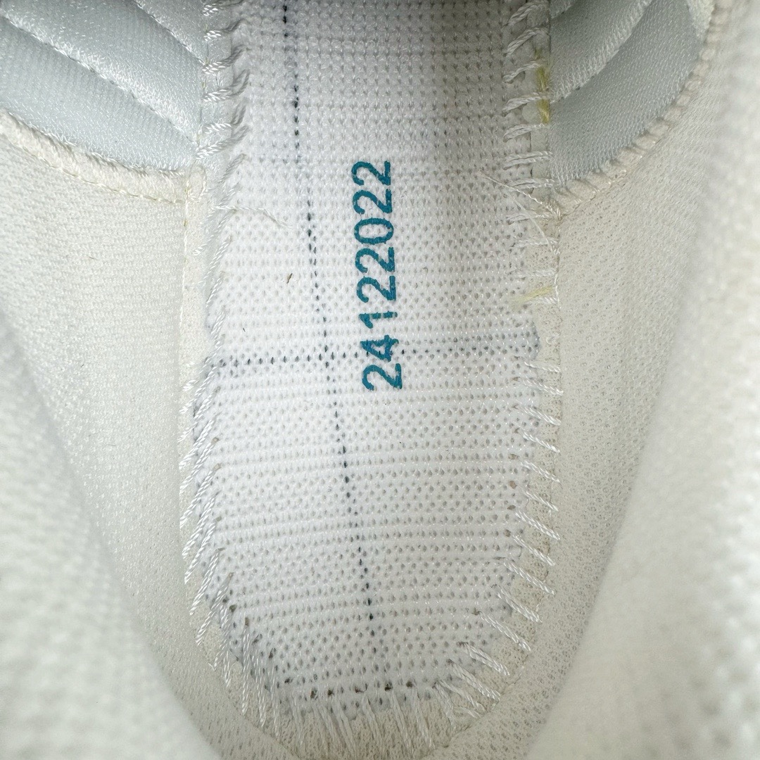 图片[10]-＃PK4.0 SALOMON XA Pro 3D ADV 萨洛蒙潮流越野机能户外功能鞋 基于市场现有版本全新升级调整改良 现阶段市场最强产物 全新主色陆续出货 大底描漆工整零瑕疵 鞋头定型弧度完 纯原外贸平台特供订单 耗时半年巨作 全套原纸板楦头开发 原厂特供网布配套加持 确保原汁原味 完美呈现版型 原档数据独家私模五层组合大底 原装Ortholite轻量化鞋垫 中底布带钢印编号 原厂TPU锁扣 进口港宝加持 后跟自然饱满 还原公司包裹性 鞋面采用SENSIFT贴合技术 全方位贴合包裹脚型 鞋跟部鞋底牵引设计 提供强大的抓地性能 更适应野外崎岖不平的道路 其3D ADVANCED CHASSIS底盘 材料轻量大化 钉齿设计更具稳定性 防护性 鞋底易磨损区运用CONTAGRIP高耐磨材料 应对城市硬质路面长距离跑考验 尺码：36 36.5 37.5 38 38.5 39 40 40.5 41 42 42.5 43 44 44.5 45 46.5-选品中心