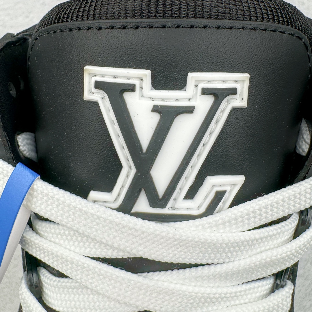 图片[10]-＃FS Louis Vuitton Trainer lv时装走秀运动鞋 实力大厂出品 平台专供 成熟的做工稳定的品控 完美鞋型超高的清洁度 零毛边线头瑕疵 全套原楦原纸版原鞋开模 全网最具灵魂的版型 正确原装黄色鞋盒 正确中底印花 鞋面印花3D高频深度立体 全鞋电脑针车 紧密相连 针距密度一致 环保乳胶注塑鞋垫 厚度脚感还原原版 皮面裁剪部位 统一油边封口工艺 原装橡胶大底含胶量大底组合零偏差 专柜全套包装 防尘袋 说明书 质保卡 男女鞋 尺码：35 36 37 38 39 40 41 42 43 44 45-选品中心