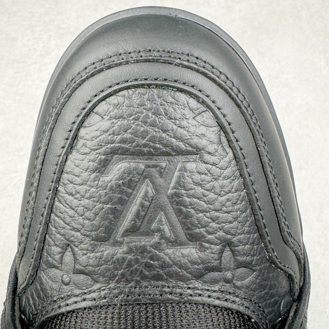 图片[14]-＃FS Louis Vuitton Trainer lv时装走秀运动鞋 实力大厂出品 平台专供 成熟的做工稳定的品控 完美鞋型超高的清洁度 零毛边线头瑕疵 全套原楦原纸版原鞋开模 全网最具灵魂的版型 正确原装黄色鞋盒 正确中底印花 鞋面印花3D高频深度立体 全鞋电脑针车 紧密相连 针距密度一致 环保乳胶注塑鞋垫 厚度脚感还原原版 皮面裁剪部位 统一油边封口工艺 原装橡胶大底含胶量大底组合零偏差 专柜全套包装 防尘袋 说明书 质保卡 男女鞋 尺码：35 36 37 38 39 40 41 42 43 44 45-选品中心