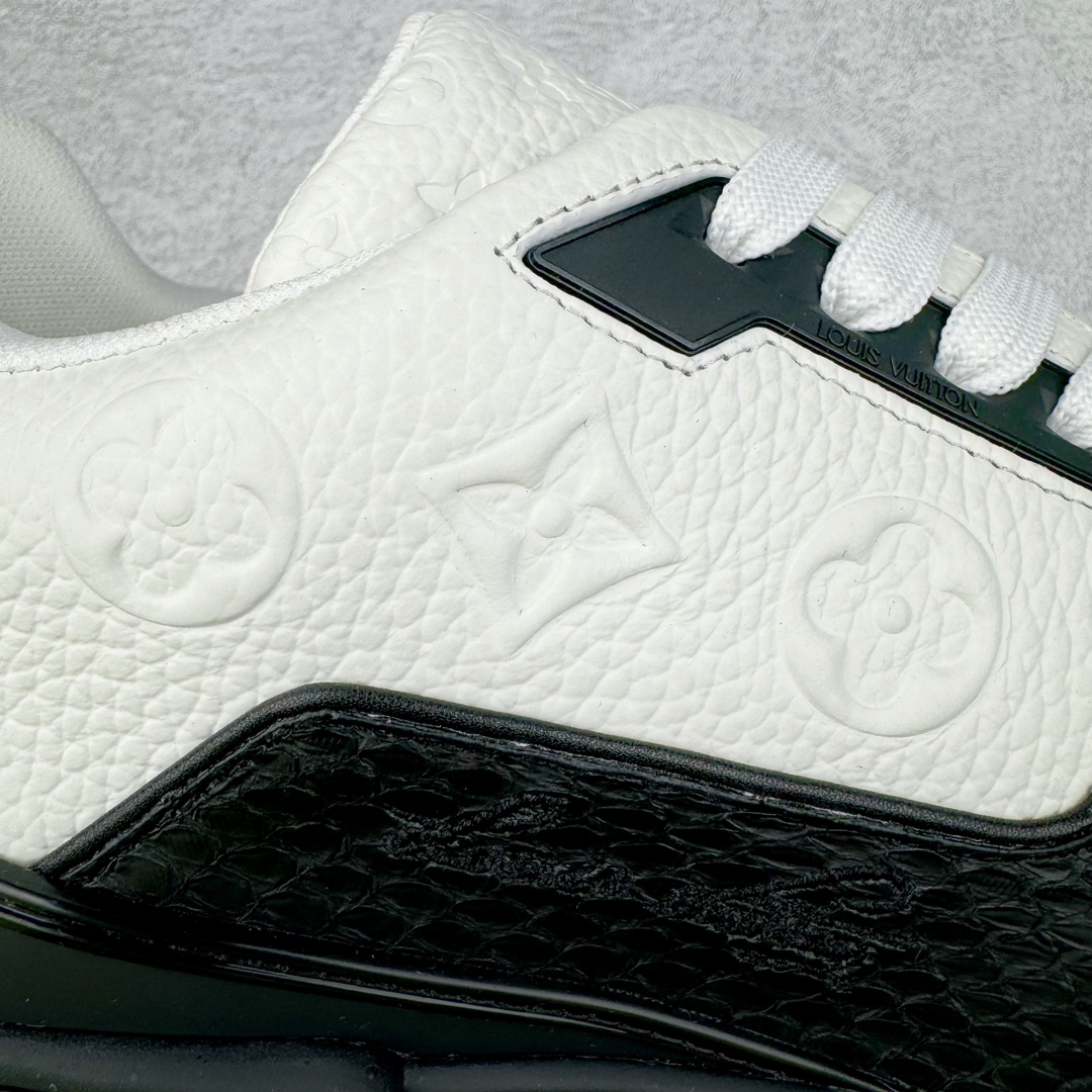 图片[18]-＃K纯原 Louis Vuitton Trainer lv时装走秀运动鞋 龙年限定配色 市场所有版本中综合最强的货品 GD实力大厂出品 全网最全配色更新最快 最成熟的做工稳定的品控 完美鞋型超高的清洁度 零毛边线头瑕疵 全套原楦原纸版原鞋开模 全网最具灵魂的版型 正确原装黄色鞋盒 正确中底印花 鞋面印花3D高频深度立体 全鞋电脑针车 紧密相连 针距密度一致 环保乳胶注塑鞋垫 厚度脚感还原原版 皮面裁剪部位 统一油边封口工艺 原装橡胶大底含胶量大底组合零偏差 专柜全套包装 防尘袋 说明书 质保卡 男女鞋 尺码：35 36 37 38 39 40 41 42 43 44 45-选品中心