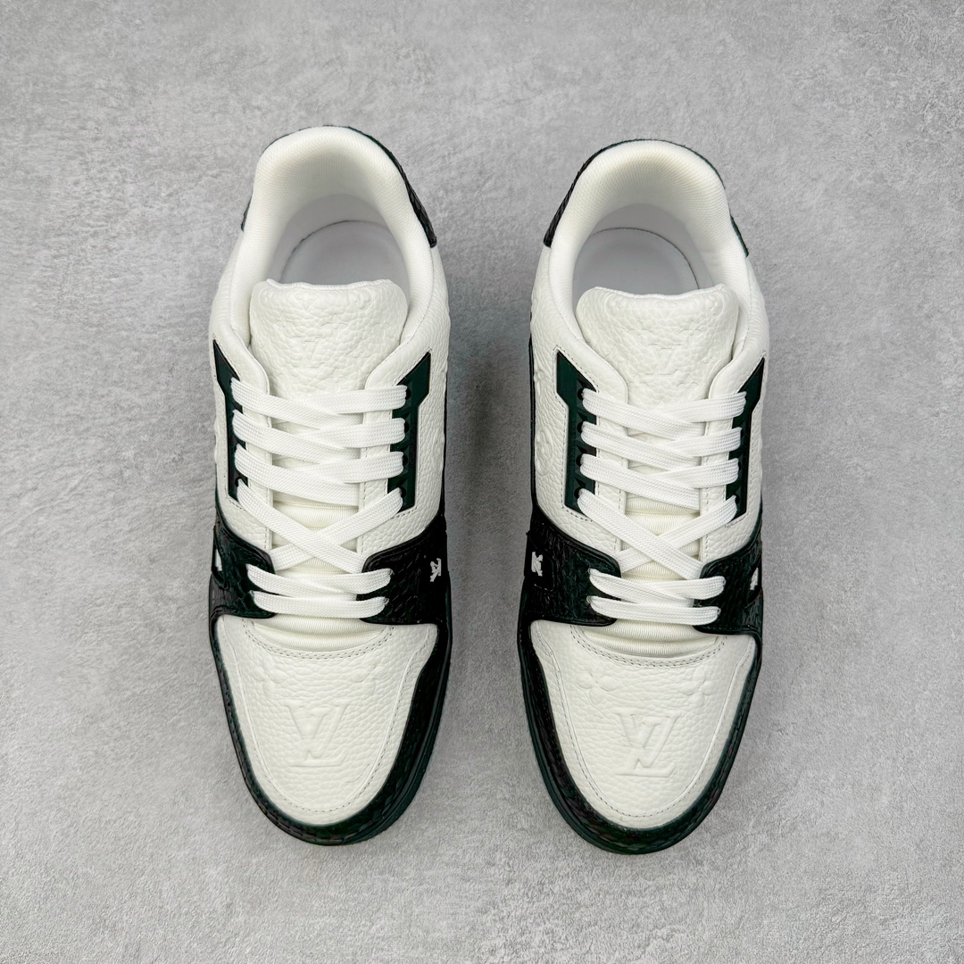 图片[2]-＃K纯原 Louis Vuitton Trainer lv时装走秀运动鞋 龙年限定配色 市场所有版本中综合最强的货品 GD实力大厂出品 全网最全配色更新最快 最成熟的做工稳定的品控 完美鞋型超高的清洁度 零毛边线头瑕疵 全套原楦原纸版原鞋开模 全网最具灵魂的版型 正确原装黄色鞋盒 正确中底印花 鞋面印花3D高频深度立体 全鞋电脑针车 紧密相连 针距密度一致 环保乳胶注塑鞋垫 厚度脚感还原原版 皮面裁剪部位 统一油边封口工艺 原装橡胶大底含胶量大底组合零偏差 专柜全套包装 防尘袋 说明书 质保卡 男女鞋 尺码：35 36 37 38 39 40 41 42 43 44 45-选品中心