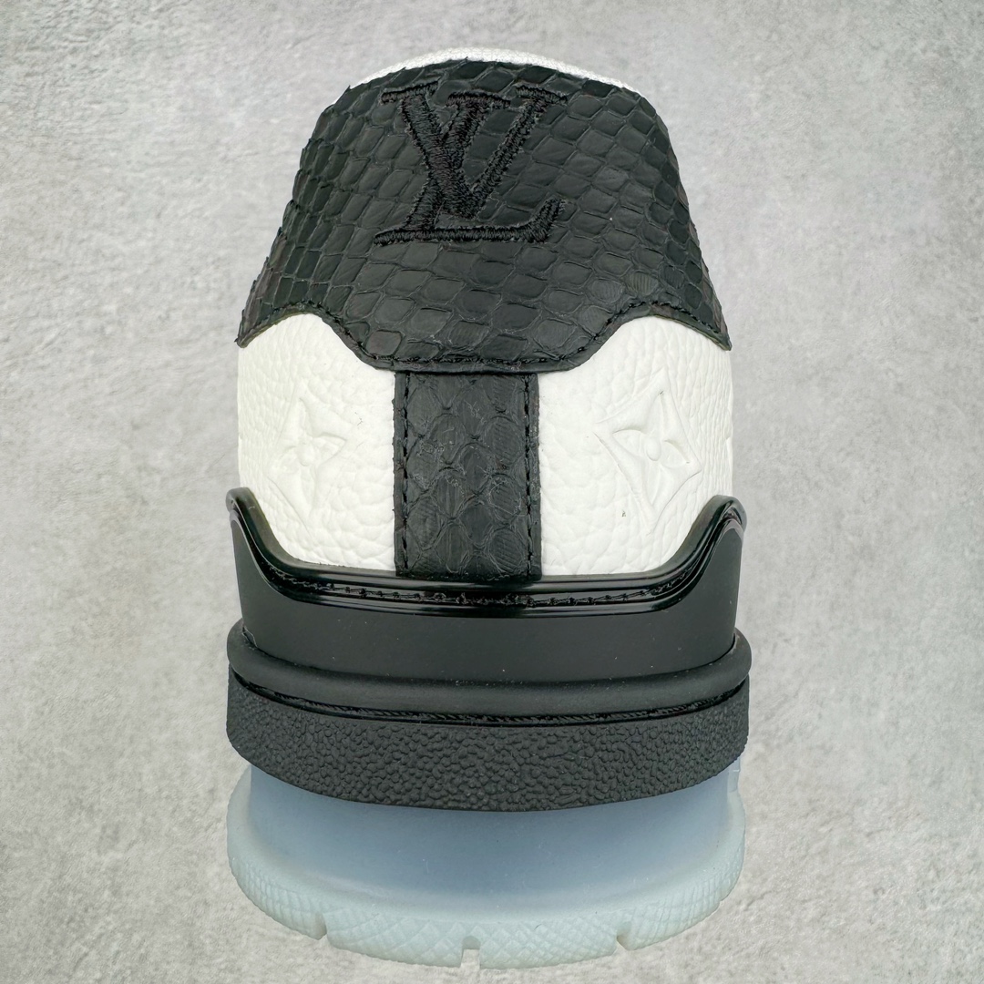 图片[8]-＃K纯原 Louis Vuitton Trainer lv时装走秀运动鞋 龙年限定配色 市场所有版本中综合最强的货品 GD实力大厂出品 全网最全配色更新最快 最成熟的做工稳定的品控 完美鞋型超高的清洁度 零毛边线头瑕疵 全套原楦原纸版原鞋开模 全网最具灵魂的版型 正确原装黄色鞋盒 正确中底印花 鞋面印花3D高频深度立体 全鞋电脑针车 紧密相连 针距密度一致 环保乳胶注塑鞋垫 厚度脚感还原原版 皮面裁剪部位 统一油边封口工艺 原装橡胶大底含胶量大底组合零偏差 专柜全套包装 防尘袋 说明书 质保卡 男女鞋 尺码：35 36 37 38 39 40 41 42 43 44 45-选品中心