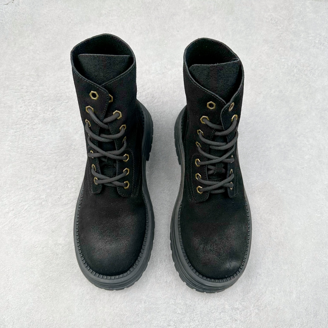 图片[2]-Miu Miu Biker Leather Boots 机车系列中帮潮流时装女士机车风休闲厚底马丁沙漠工装靴 MiuMiu缪缪 新品纯原级别发售# 硬控10秒大黄靴是整个秋冬穿搭灵魂 微翘大头鞋上脚超级显瘦 平底鞋脚感很软很轻不板脚 #增高5CM但完全不重 #头层麂皮绒材质 #可外翻两穿马丁靴 两种风格 #渐变做旧效果 尺码：35 36 37 38 39 40 41 三色可选：黄色 黑色 棕色-选品中心