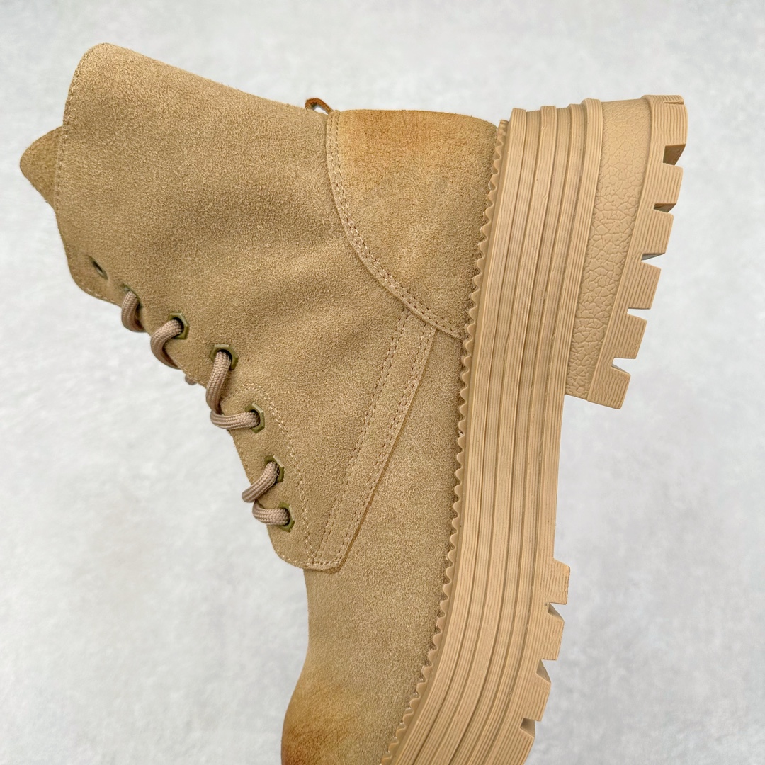 图片[7]-Miu Miu Biker Leather Boots 机车系列中帮潮流时装女士机车风休闲厚底马丁沙漠工装靴 MiuMiu缪缪 新品纯原级别发售# 硬控10秒大黄靴是整个秋冬穿搭灵魂 微翘大头鞋上脚超级显瘦 平底鞋脚感很软很轻不板脚 #增高5CM但完全不重 #头层麂皮绒材质 #可外翻两穿马丁靴 两种风格 #渐变做旧效果 尺码：35 36 37 38 39 40 41 三色可选：黄色 黑色 棕色-选品中心