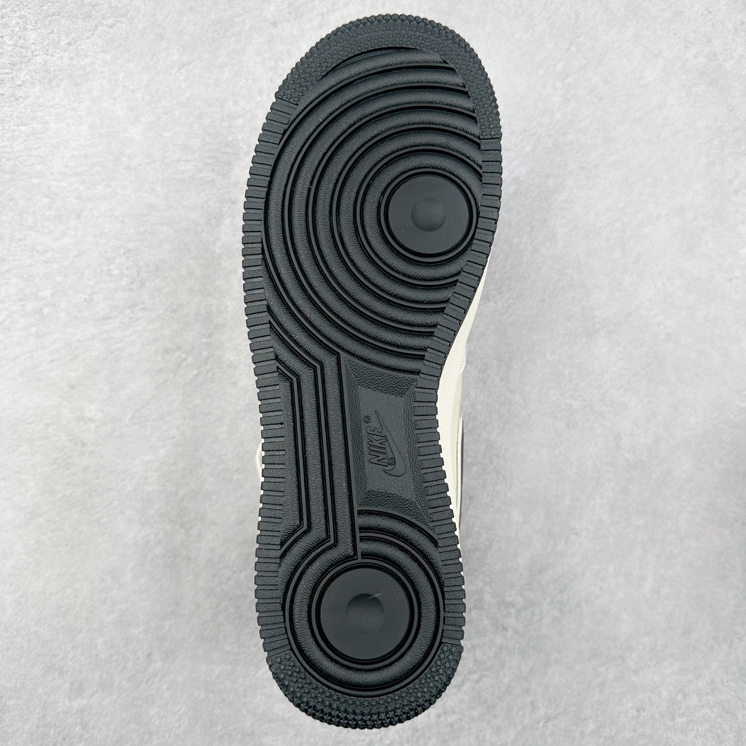 图片[9]-NK Air Force 1 Mid 空军一号中帮高帮百搭休闲运动板鞋 SH0235-511 柔软、弹性十足的缓震性能和出色的中底设计 横跨复古与现代的外型结合 造就出风靡全球三十多年的Force 1 尺码：36 36.5 37.5 38 38.5 39 40 40.5 41 42 42.5 43 44 44.5 45-选品中心