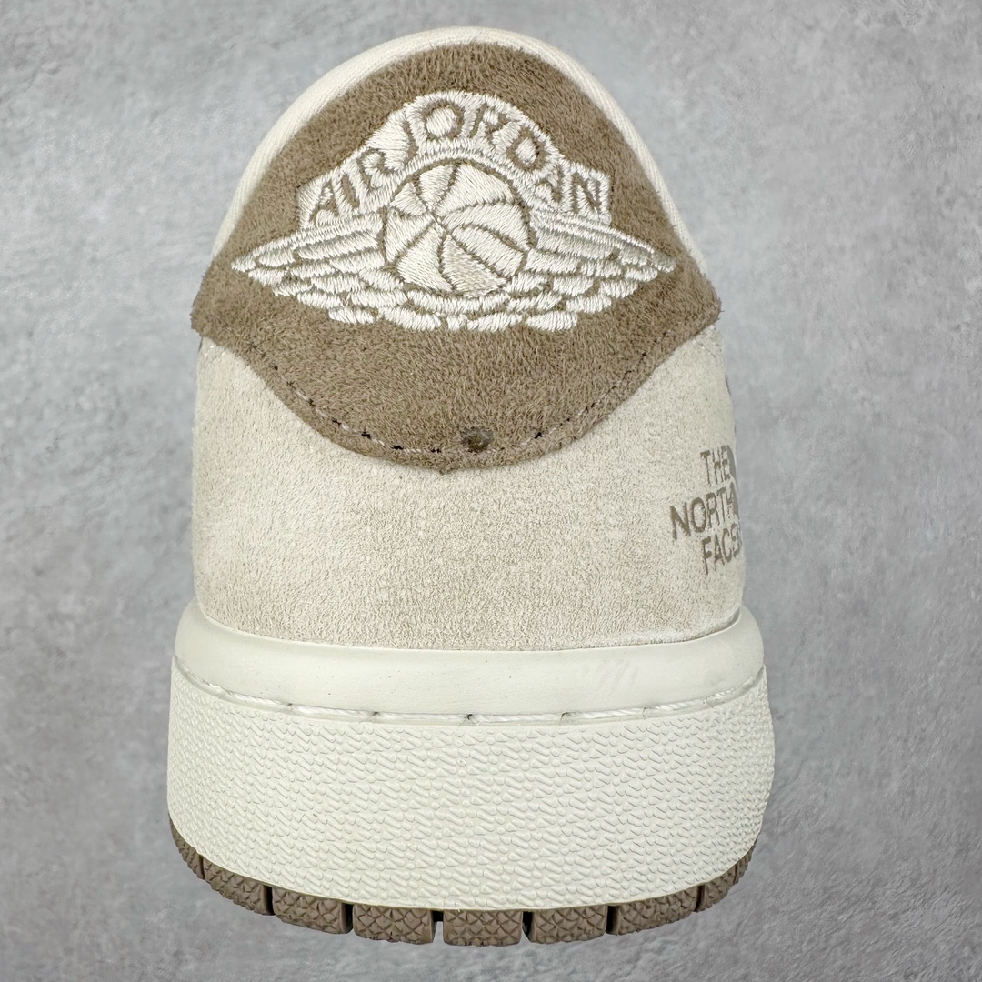 图片[8]-TS x Air Jordan AJ1 Low 倒钩低帮联名定制配色 AG3702-801 原厂内置气垫魔块 A模大底 头层小牛皮 鞋舌AJ原厂专用牛津布+AJ专用反口珍珠布+原厂无杂质高弹内里海棉+特殊封边弹力鞋带 尺码：36 36.5 37.5 38 38.5 39 40 40.5 41 42 42.5 43 44 44.5 45 46 47.5-选品中心