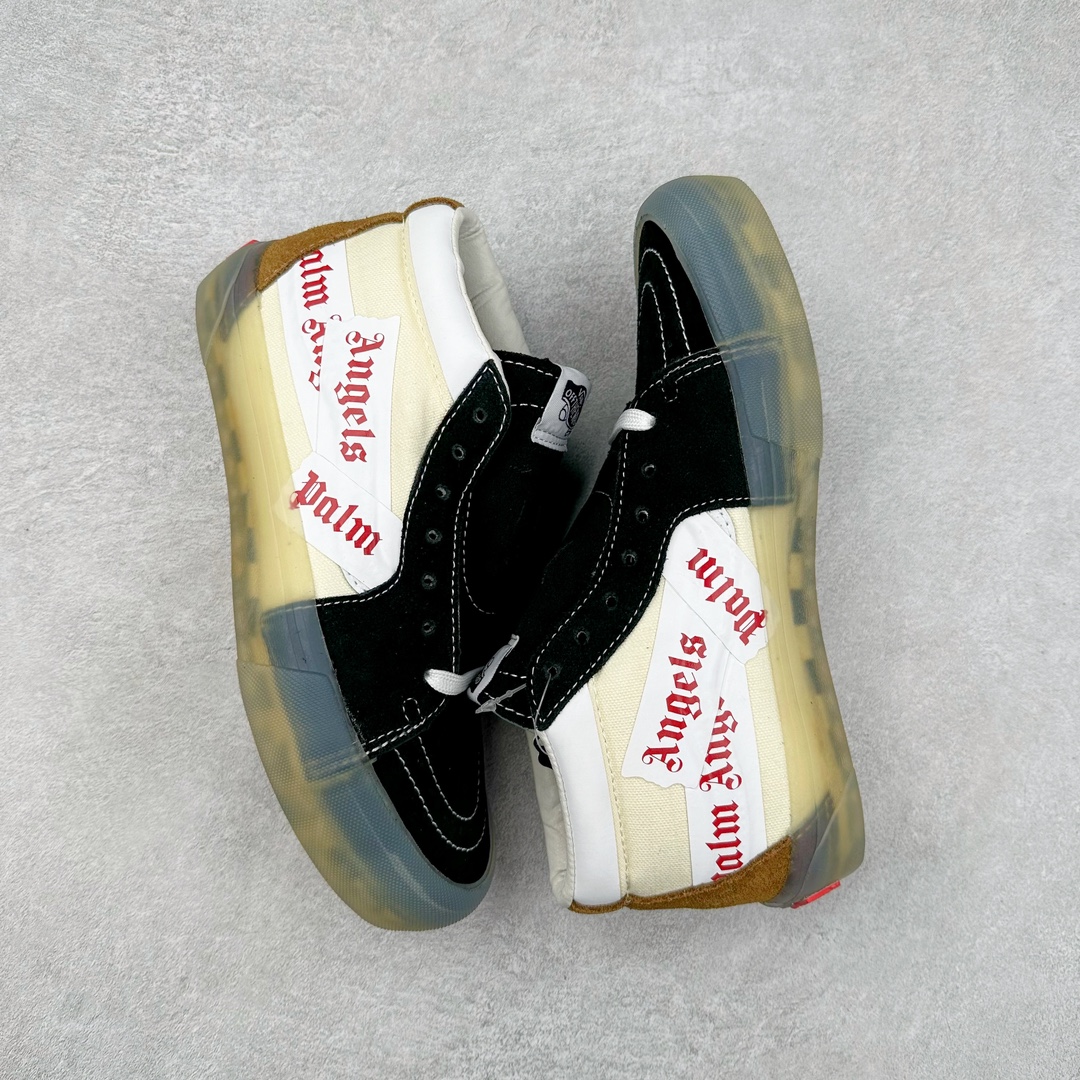 图片[3]-Palm Angels x Vans Sk8-Mid 联名 整体黑白红色系搭配后跟大面积咖啡色麂皮与脚背处黑色麂皮相呼应 做旧的轻微黄大底复古感直接拉满 Palm Angels经典的胶布logo以烫印的形式出现在鞋面 彰显了品牌的身份也使整体线条更丰富 货号：VN0A7TNH78C 尺码：35 36 36.5 37 38 38.5 39 40 40.5 41 42 42.5 43 44-选品中心