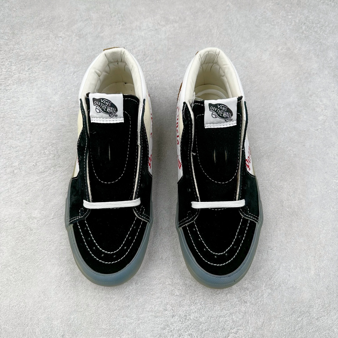 图片[2]-Palm Angels x Vans Sk8-Mid 联名 整体黑白红色系搭配后跟大面积咖啡色麂皮与脚背处黑色麂皮相呼应 做旧的轻微黄大底复古感直接拉满 Palm Angels经典的胶布logo以烫印的形式出现在鞋面 彰显了品牌的身份也使整体线条更丰富 货号：VN0A7TNH78C 尺码：35 36 36.5 37 38 38.5 39 40 40.5 41 42 42.5 43 44-选品中心